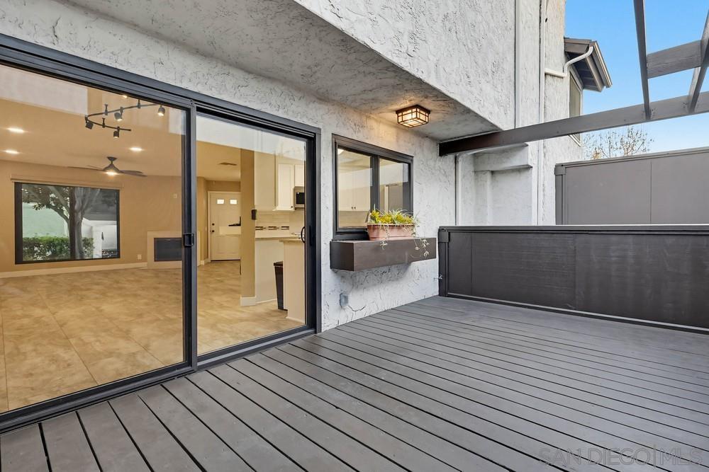 Detail Gallery Image 16 of 38 For 3910  Voltaire St, San Diego,  CA 92107 - 2 Beds | 2/1 Baths