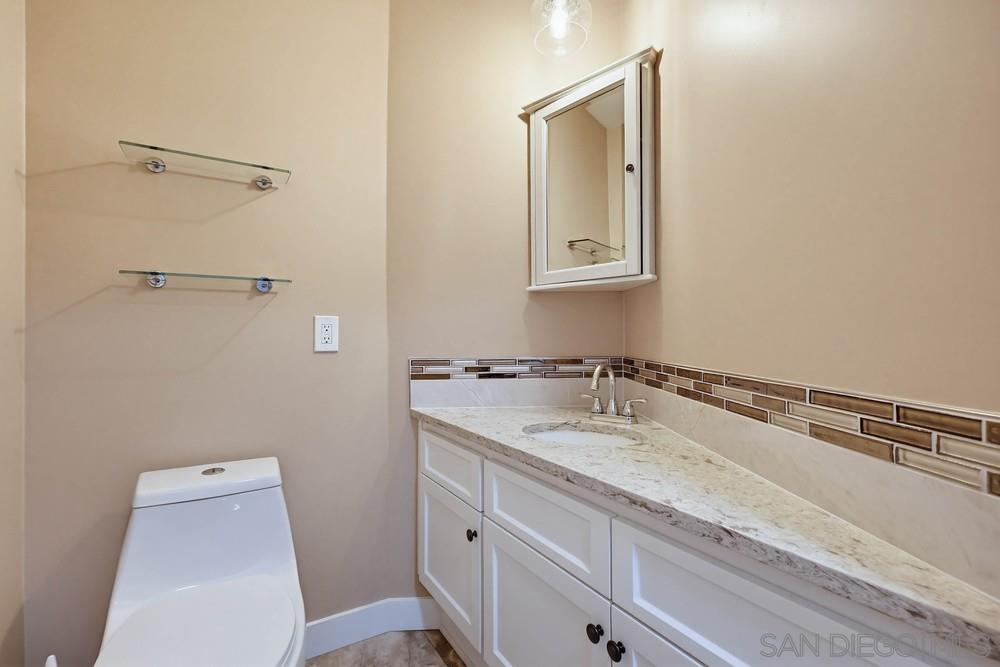 Detail Gallery Image 21 of 38 For 3910  Voltaire St, San Diego,  CA 92107 - 2 Beds | 2/1 Baths