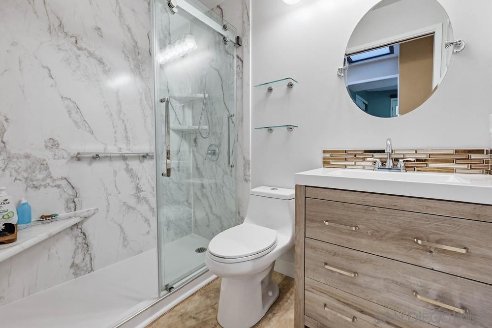 Detail Gallery Image 26 of 38 For 3910  Voltaire St, San Diego,  CA 92107 - 2 Beds | 2/1 Baths