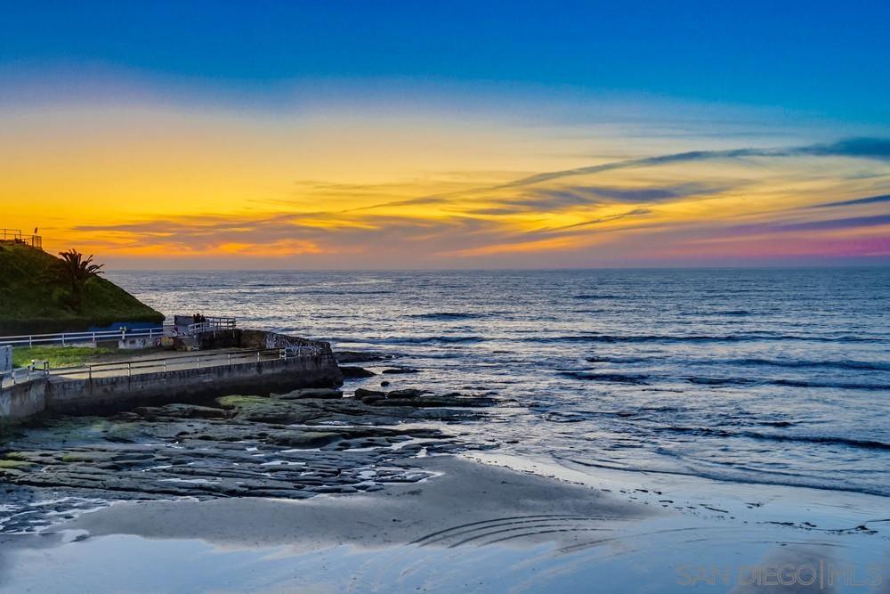 Detail Gallery Image 35 of 38 For 3910  Voltaire St, San Diego,  CA 92107 - 2 Beds | 2/1 Baths