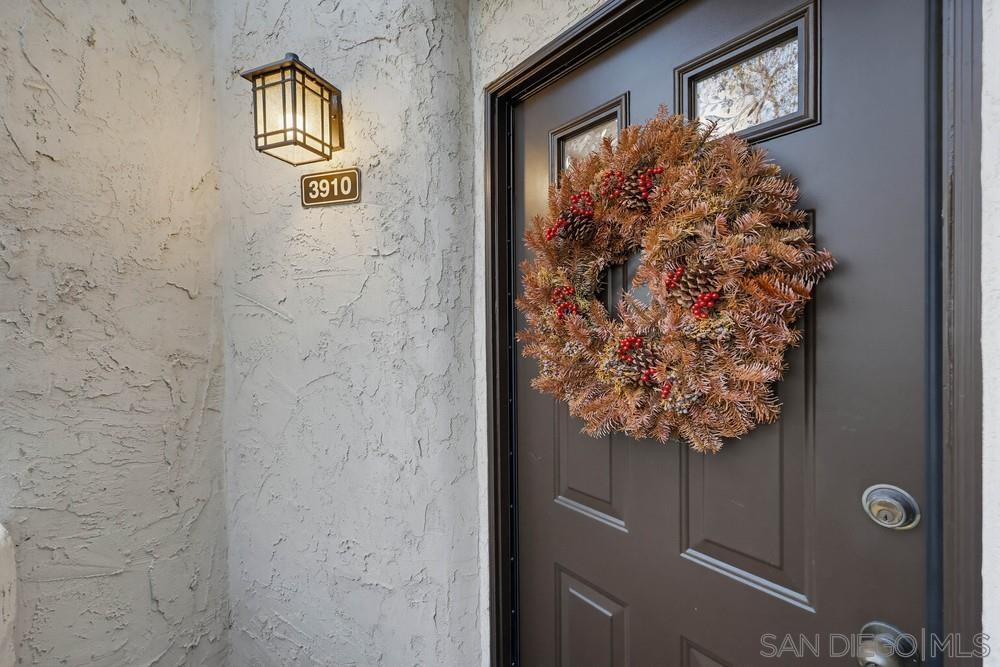 Detail Gallery Image 7 of 38 For 3910  Voltaire St, San Diego,  CA 92107 - 2 Beds | 2/1 Baths
