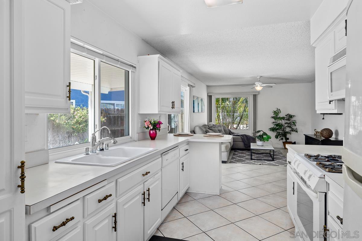 Detail Gallery Image 12 of 31 For 4775  Jamar Court, San Diego,  CA 92117 - 3 Beds | 2 Baths