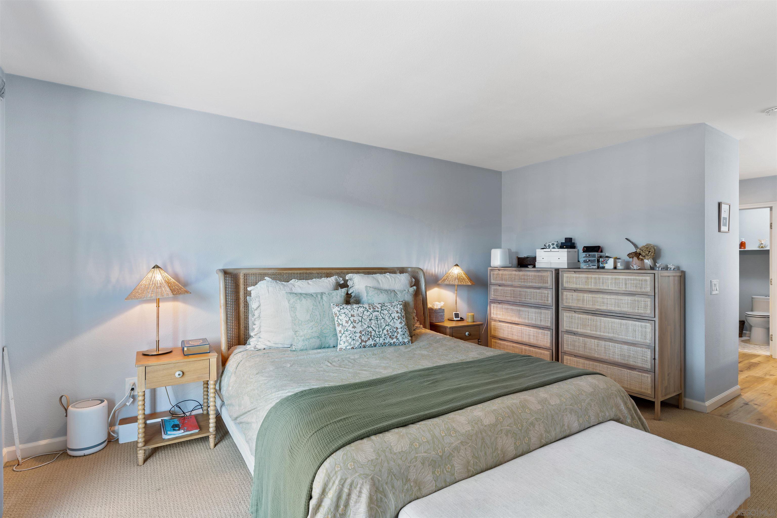 Detail Gallery Image 12 of 24 For 2038  Avenue of the Trees, Carlsbad,  CA 92008 - 3 Beds | 2 Baths