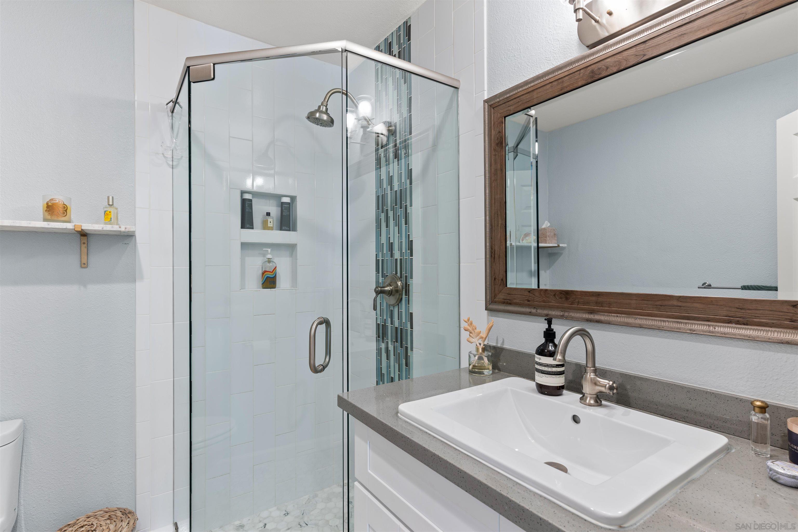 Detail Gallery Image 17 of 24 For 2038  Avenue of the Trees, Carlsbad,  CA 92008 - 3 Beds | 2 Baths