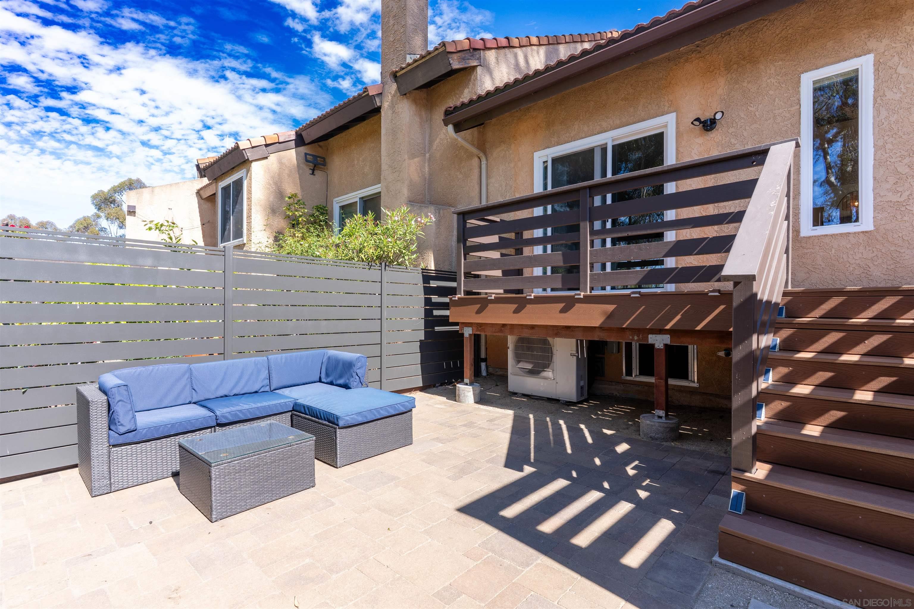 Detail Gallery Image 4 of 24 For 2038  Avenue of the Trees, Carlsbad,  CA 92008 - 3 Beds | 2 Baths