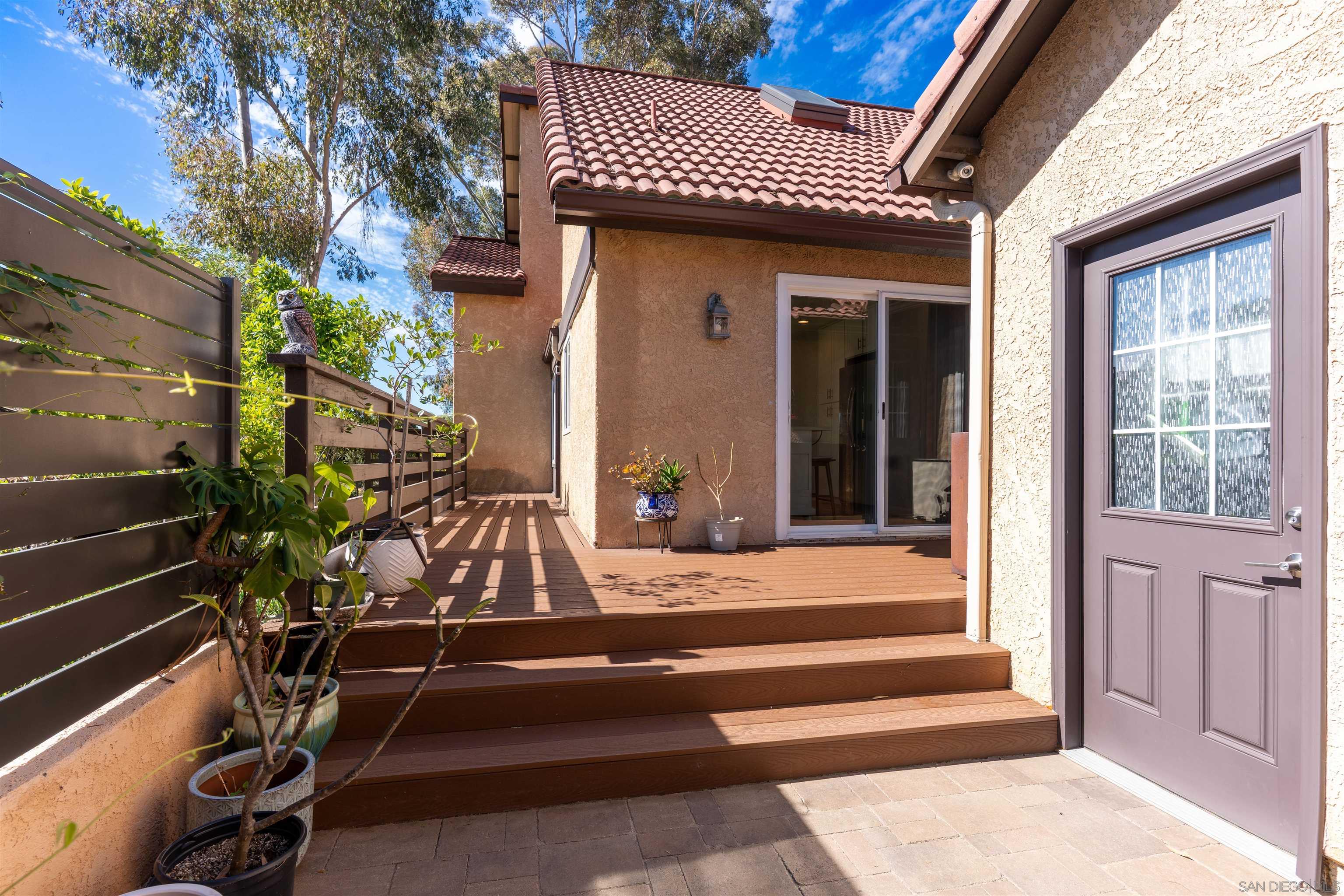 Detail Gallery Image 6 of 24 For 2038  Avenue of the Trees, Carlsbad,  CA 92008 - 3 Beds | 2 Baths