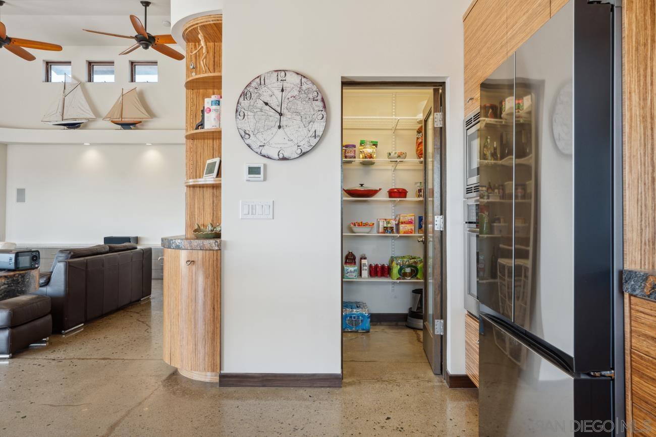 Detail Gallery Image 17 of 65 For 16996  Sky Valley Drive, Ramona,  CA 92065 - 4 Beds | 4 Baths