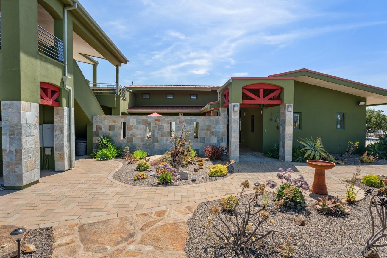 Detail Gallery Image 3 of 65 For 16996  Sky Valley Drive, Ramona,  CA 92065 - 4 Beds | 4 Baths
