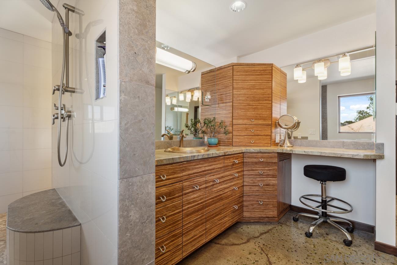 Detail Gallery Image 28 of 65 For 16996  Sky Valley Drive, Ramona,  CA 92065 - 4 Beds | 4 Baths