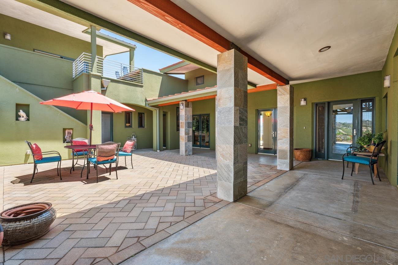 Detail Gallery Image 4 of 65 For 16996  Sky Valley Drive, Ramona,  CA 92065 - 4 Beds | 4 Baths