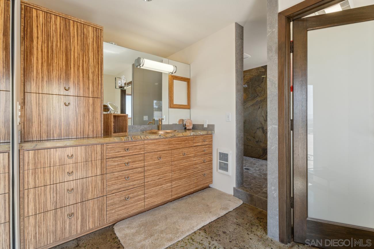 Detail Gallery Image 31 of 65 For 16996  Sky Valley Drive, Ramona,  CA 92065 - 4 Beds | 4 Baths