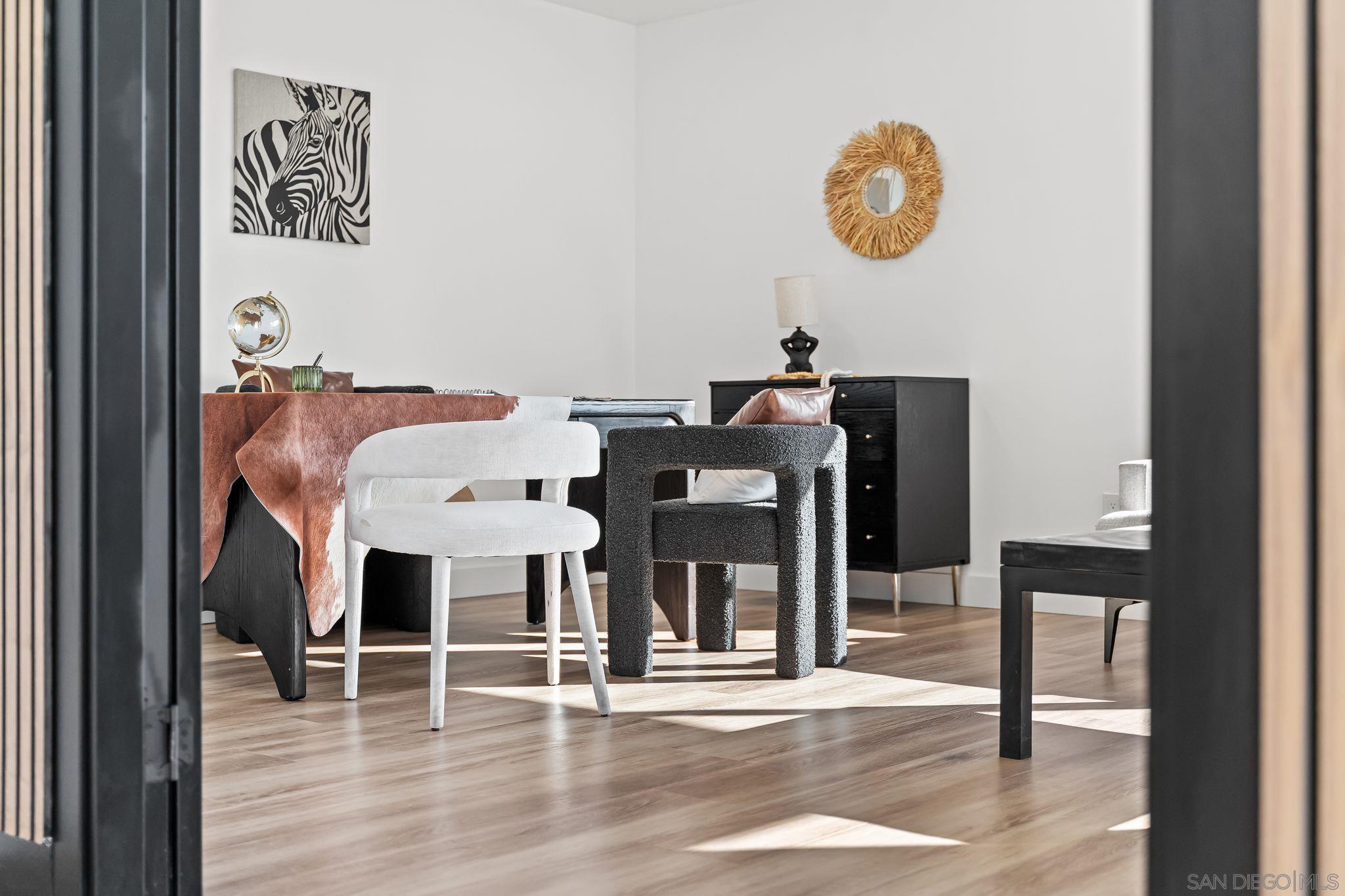 Detail Gallery Image 12 of 32 For 1110  Sea Village Dr, Cardiff By The Sea,  CA 92007 - 5 Beds | 3 Baths