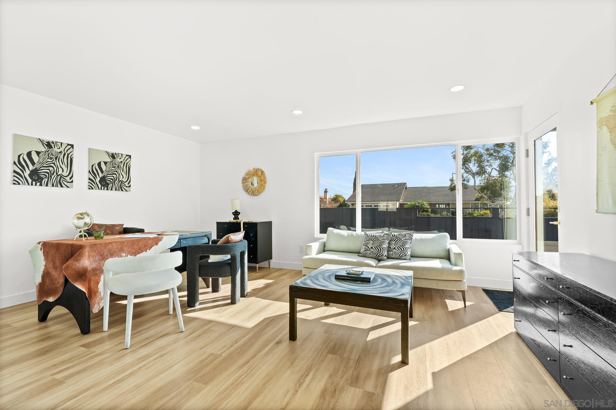 Detail Gallery Image 13 of 32 For 1110  Sea Village Dr, Cardiff By The Sea,  CA 92007 - 5 Beds | 3 Baths