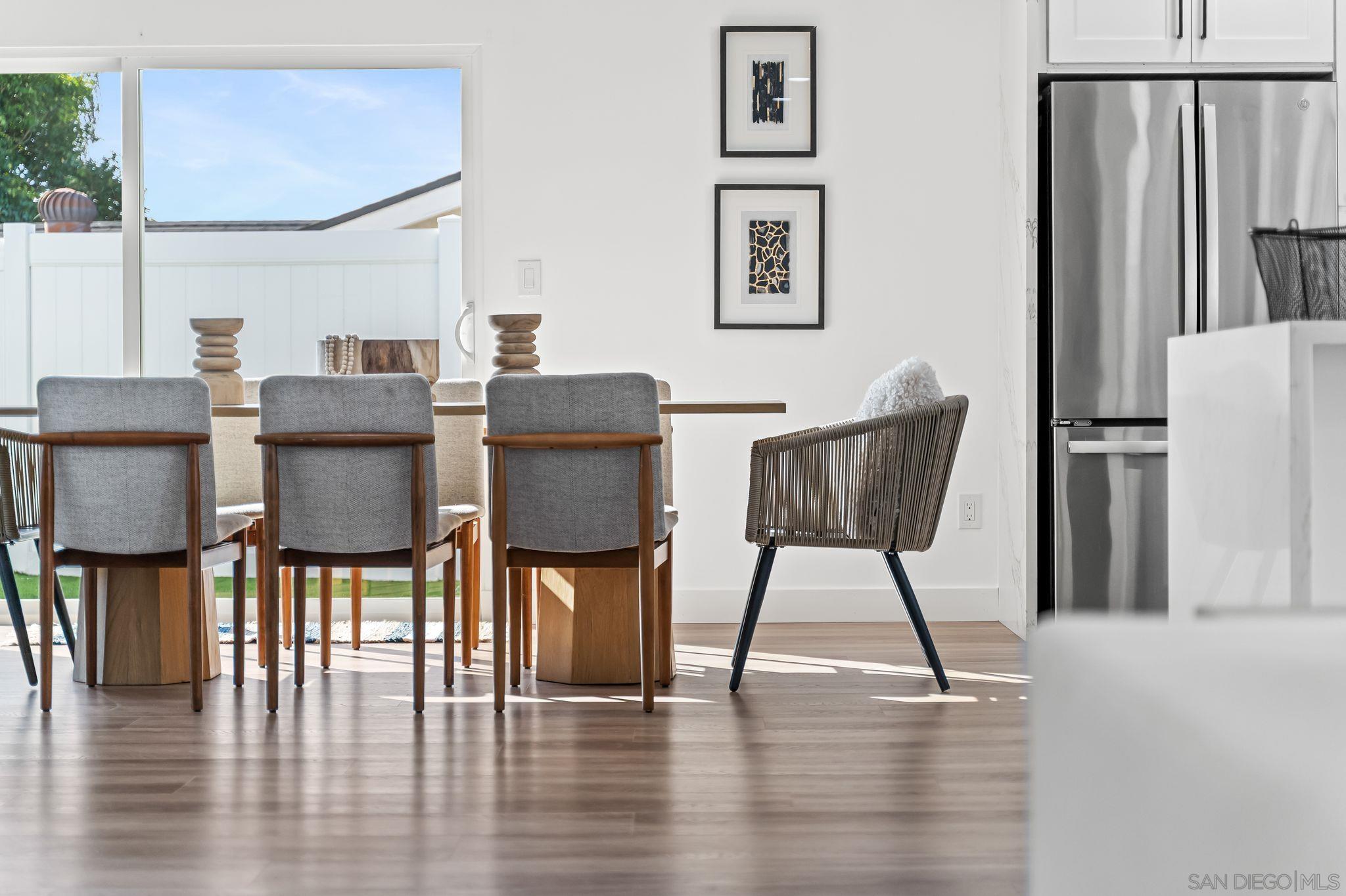 Detail Gallery Image 15 of 32 For 1110  Sea Village Dr, Cardiff By The Sea,  CA 92007 - 5 Beds | 3 Baths