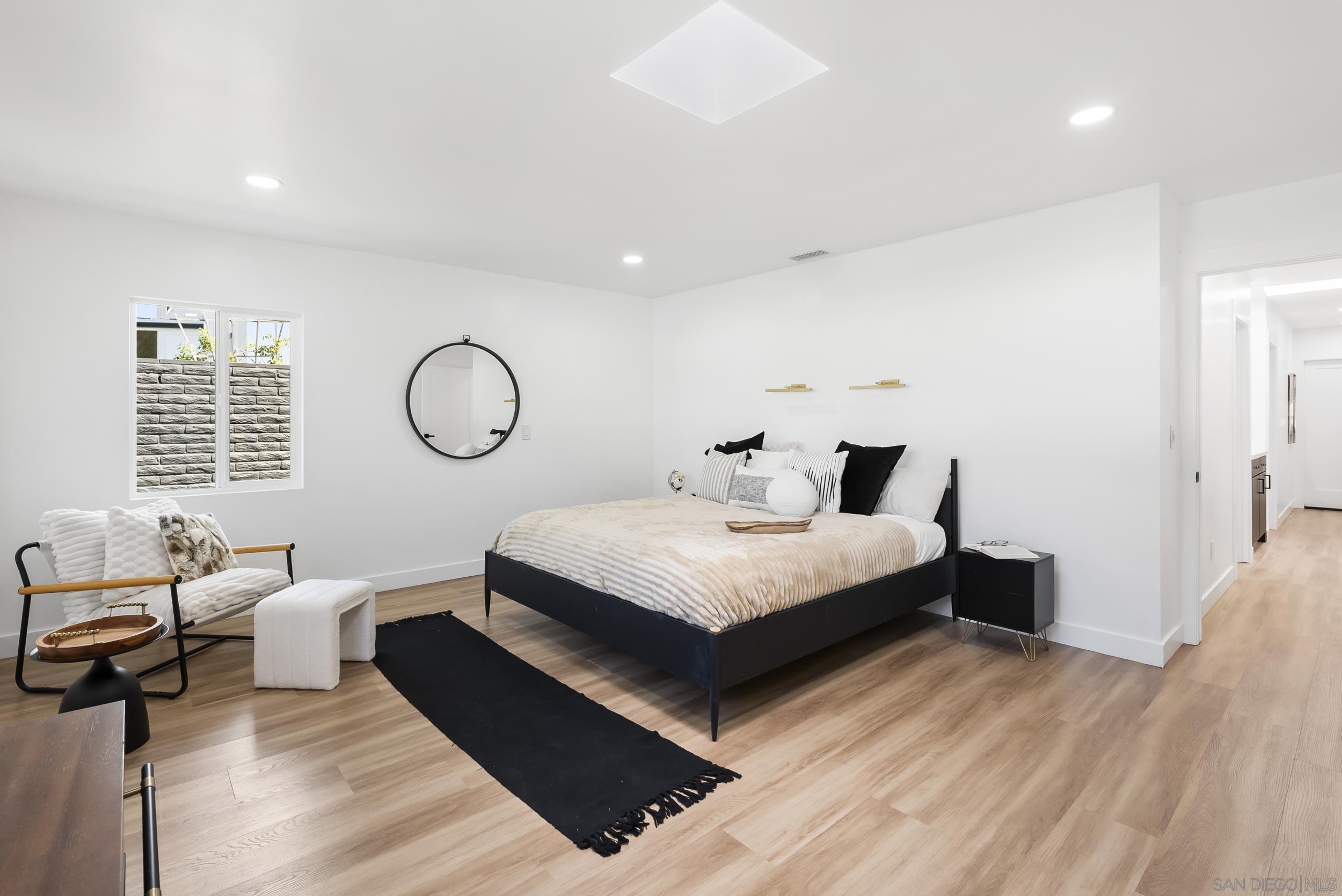 Detail Gallery Image 26 of 40 For 1110  Sea Village Dr, Cardiff By The Sea,  CA 92007 - 5 Beds | 3 Baths