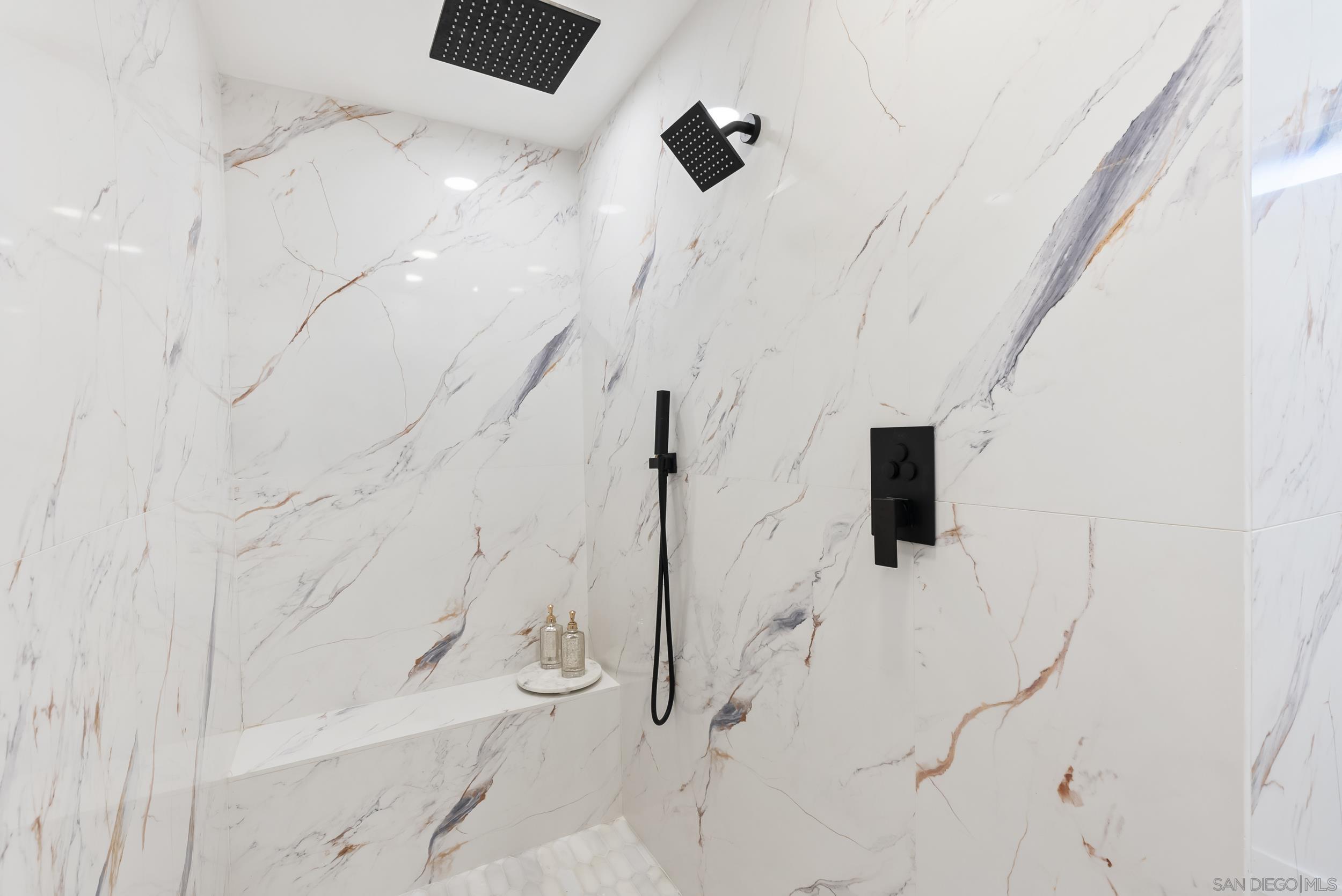 Detail Gallery Image 29 of 40 For 1110  Sea Village Dr, Cardiff By The Sea,  CA 92007 - 5 Beds | 3 Baths