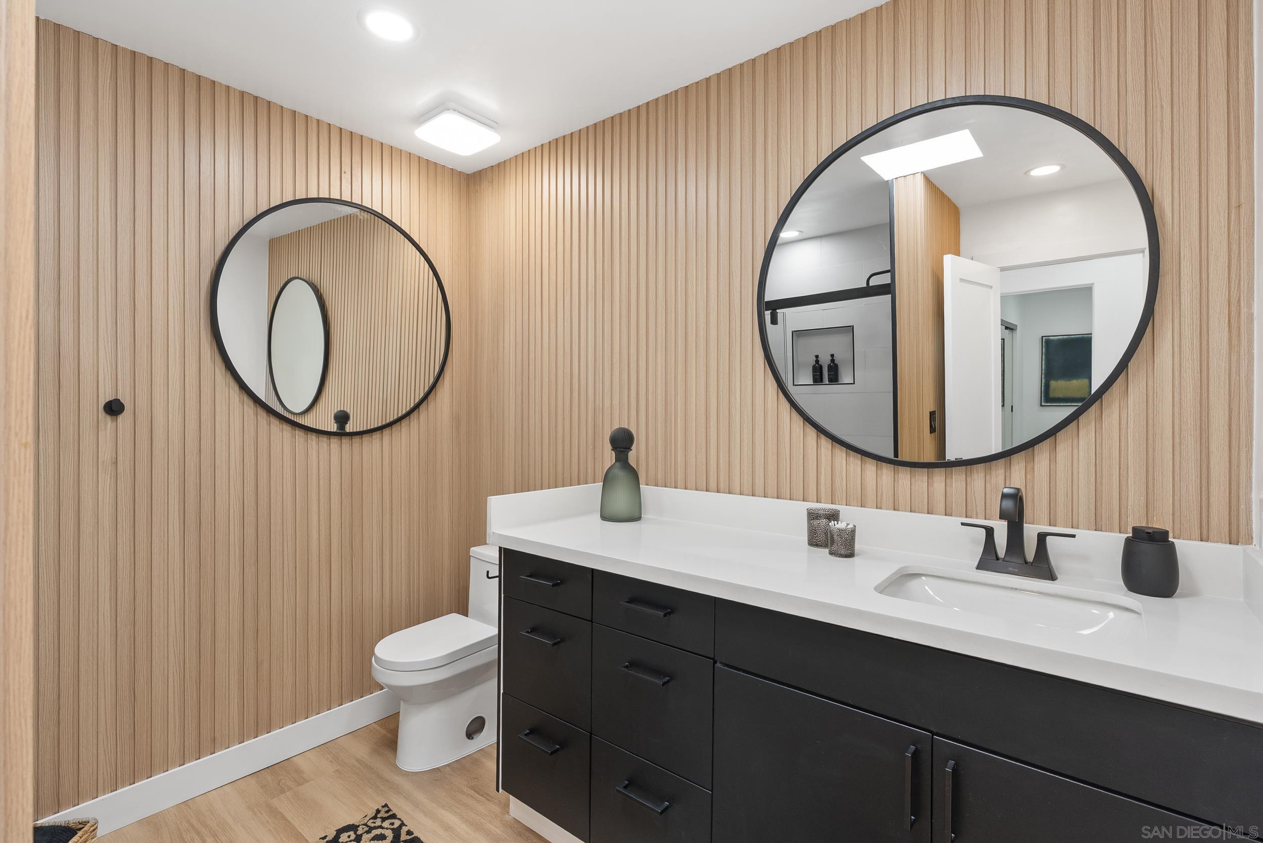 Detail Gallery Image 32 of 40 For 1110  Sea Village Dr, Cardiff By The Sea,  CA 92007 - 5 Beds | 3 Baths