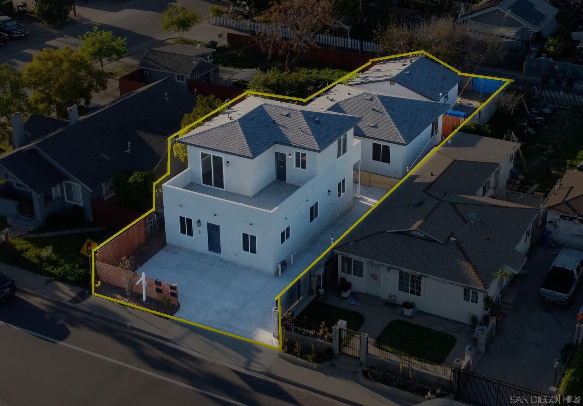 Front Image Thumbnail for SD260005372