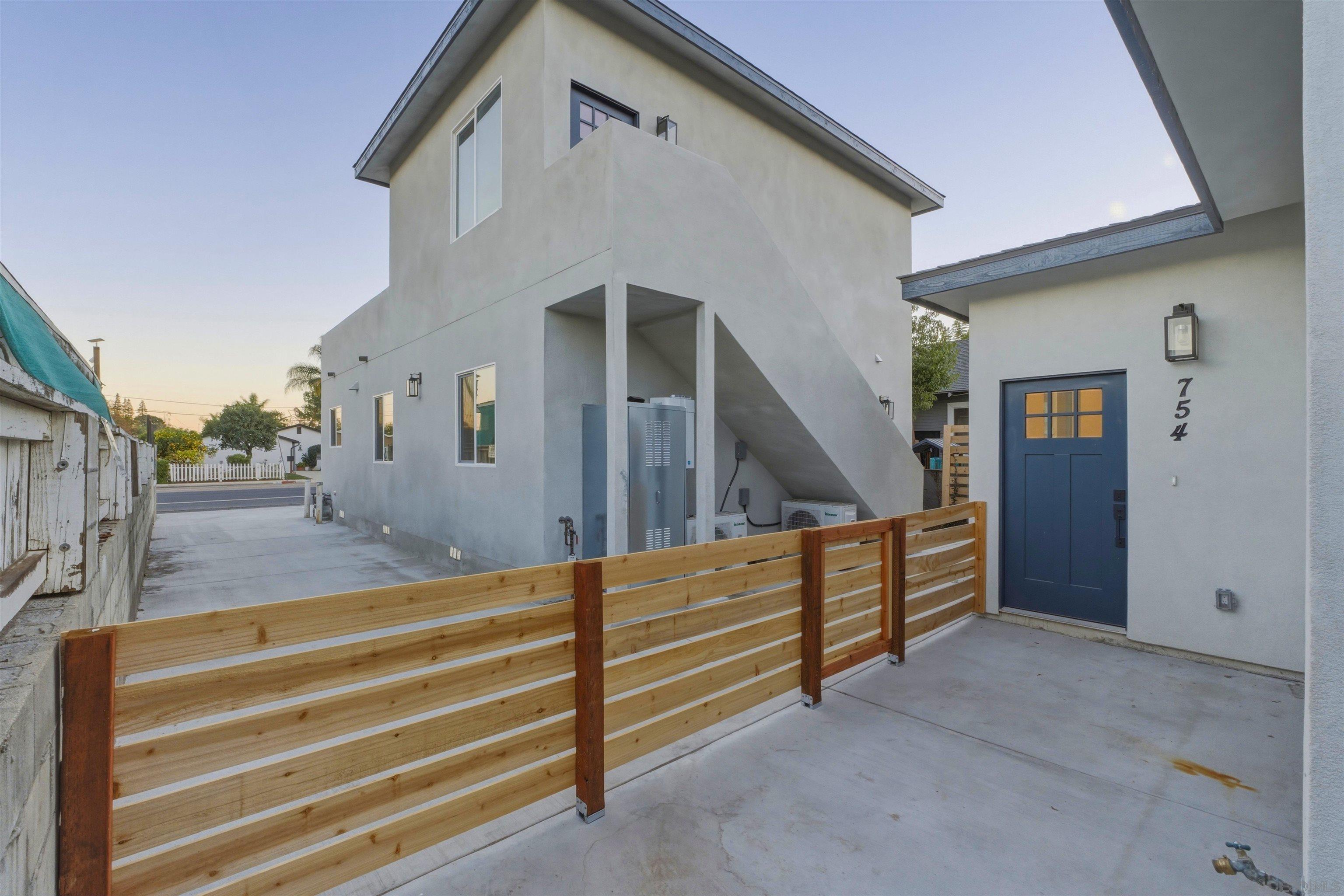 Detail Gallery Image 10 of 34 For 752 W 9th Ave, Escondido,  CA 92025 - – Beds | – Baths