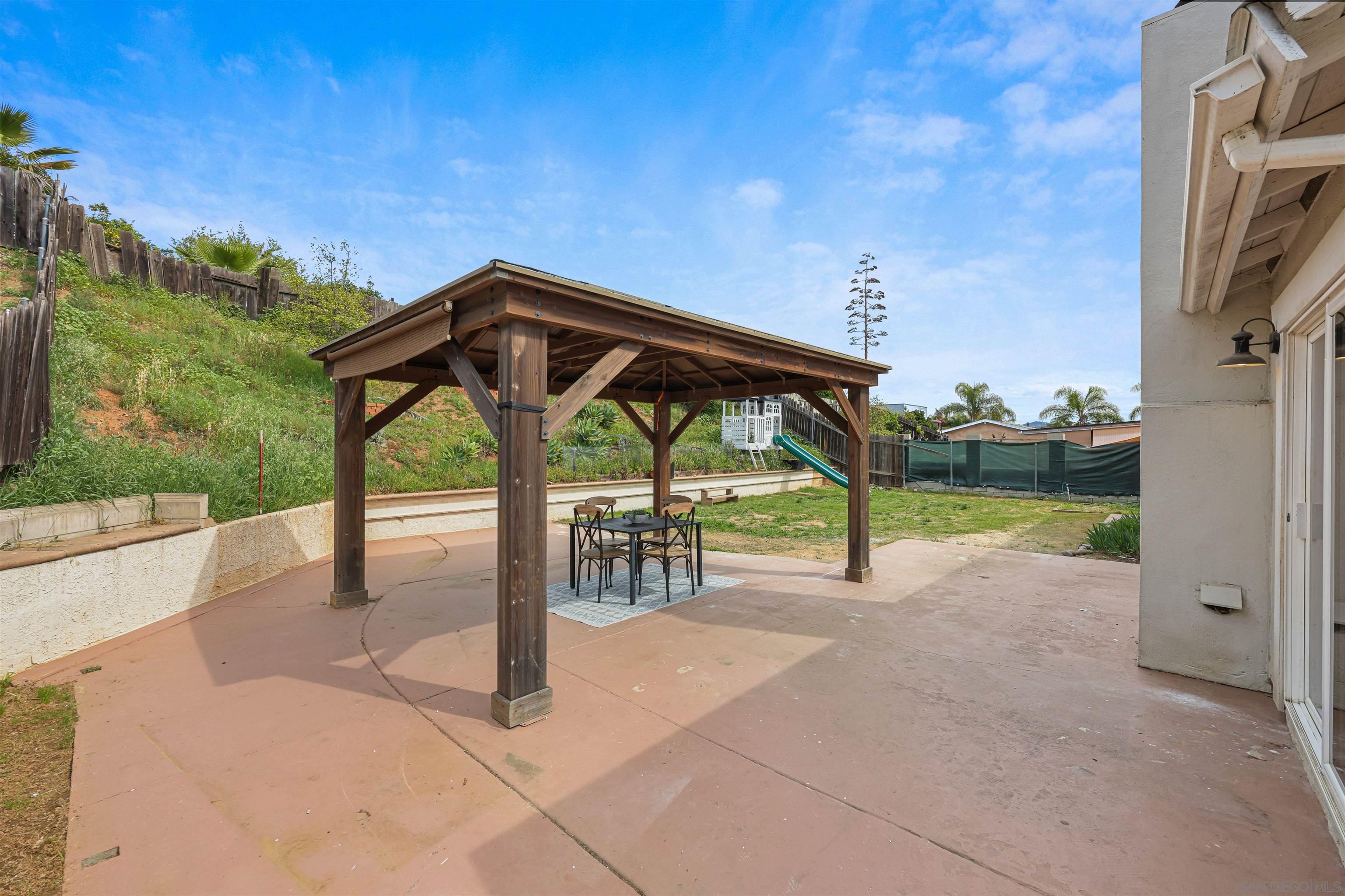 Detail Gallery Image 3 of 25 For 1544  Indian Summer Rd, San Marcos,  CA 92069 - 3 Beds | 2 Baths