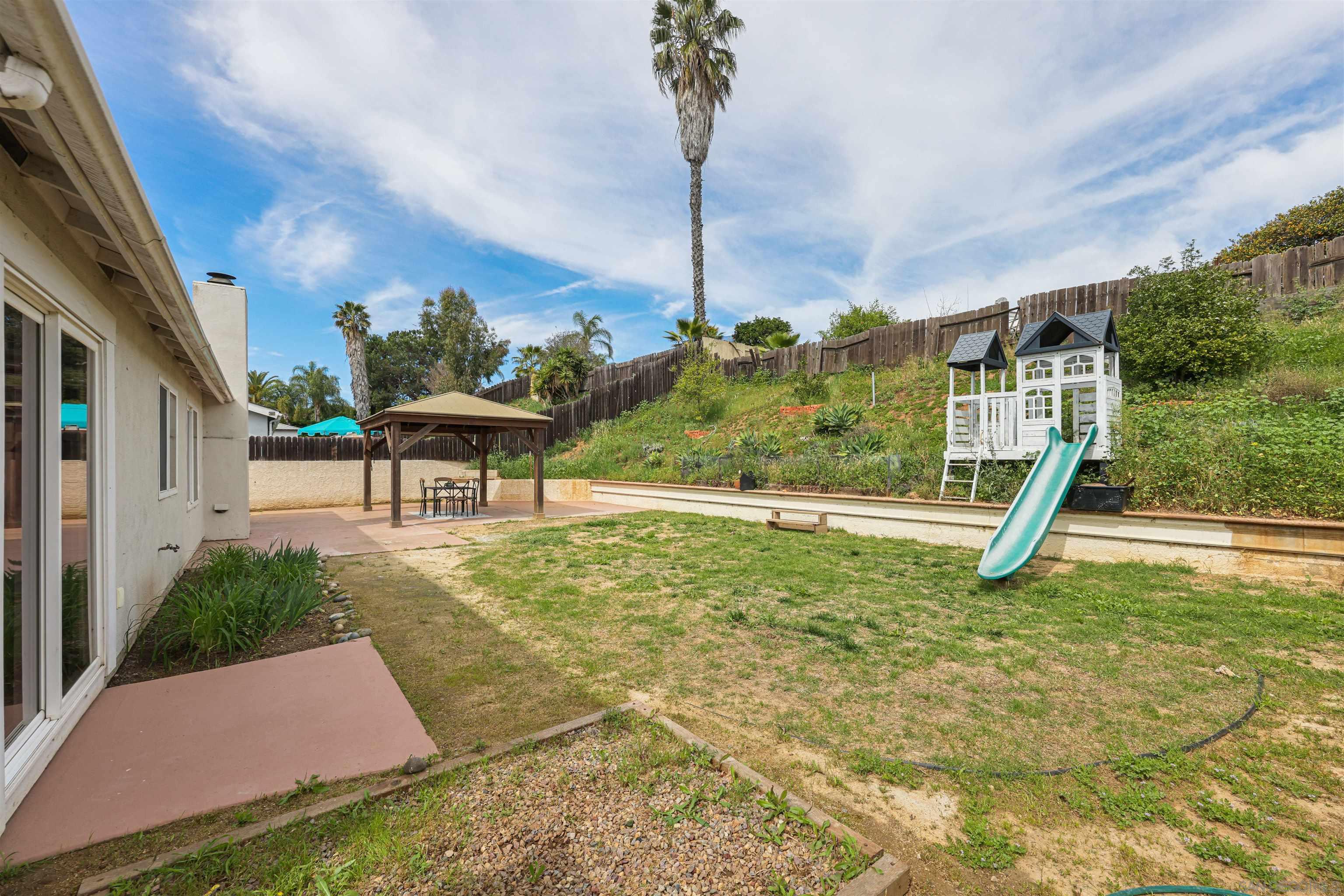 Detail Gallery Image 7 of 25 For 1544  Indian Summer Rd, San Marcos,  CA 92069 - 3 Beds | 2 Baths