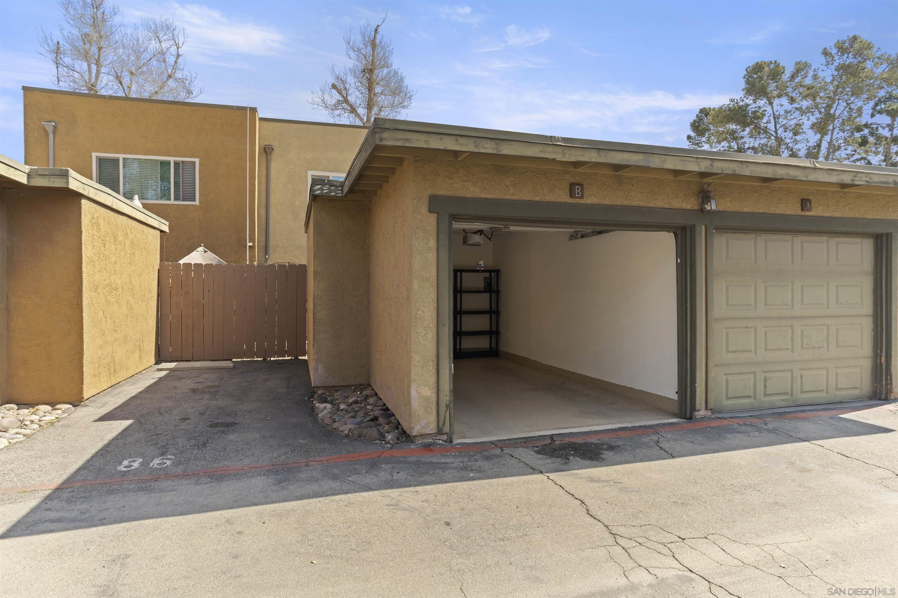 Detail Gallery Image 27 of 35 For 1417  N Broadway  #B,  Escondido,  CA 92026 - 2 Beds | 1/1 Baths