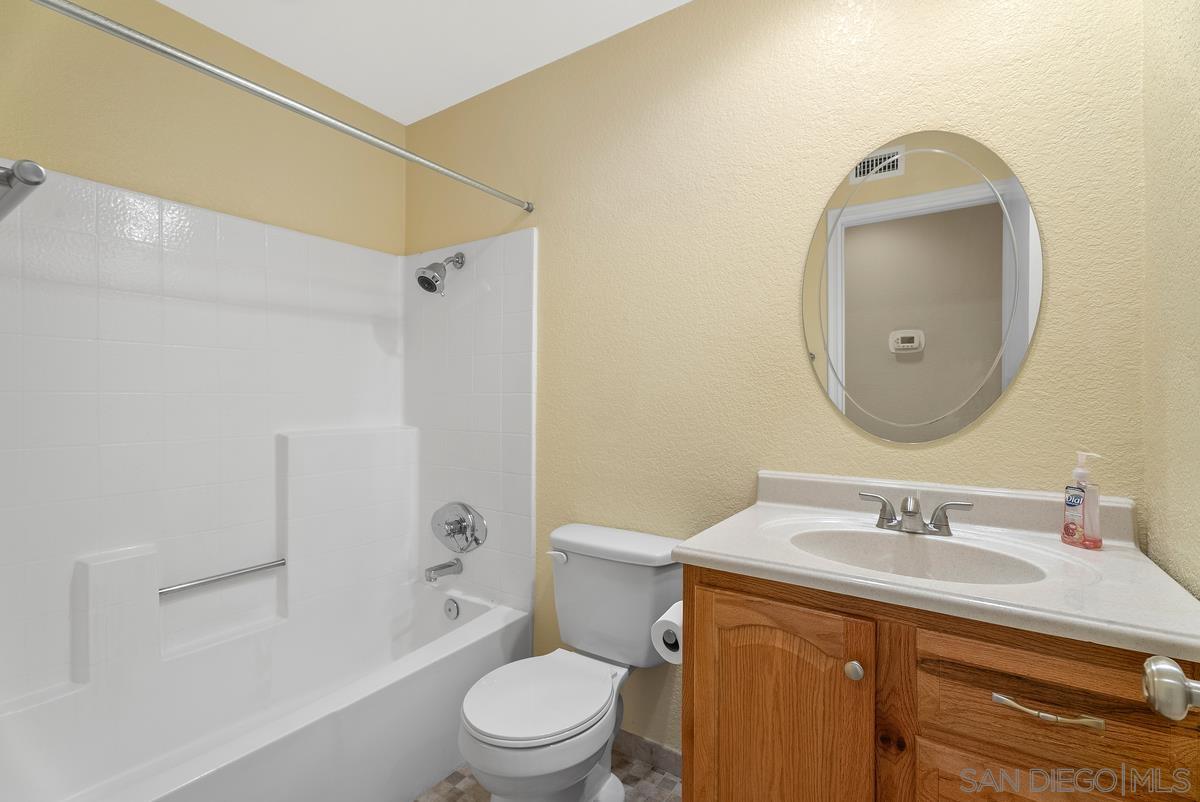 Detail Gallery Image 12 of 18 For 142 N Mine Canyon Rd.  Unit a,  Orange,  CA 92869 - 2 Beds | 2 Baths