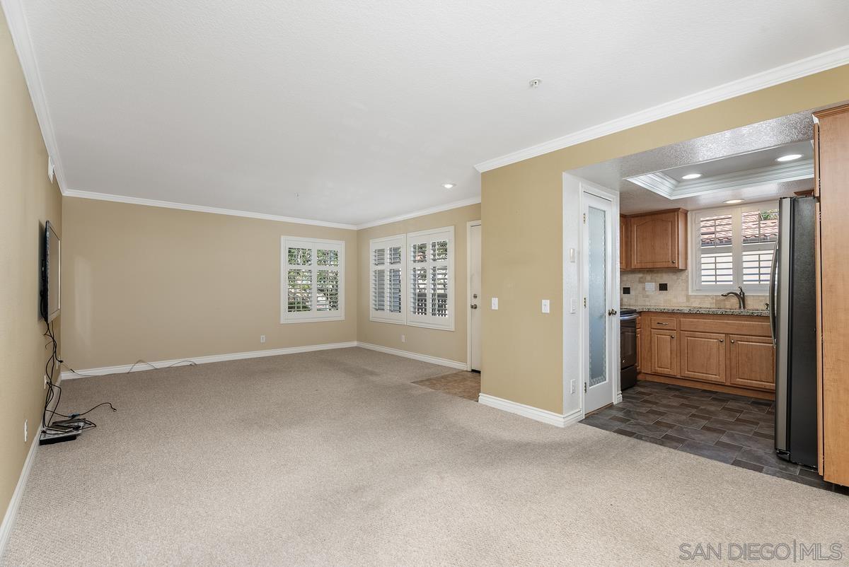 Detail Gallery Image 4 of 18 For 142 N Mine Canyon Rd.  Unit a,  Orange,  CA 92869 - 2 Beds | 2 Baths
