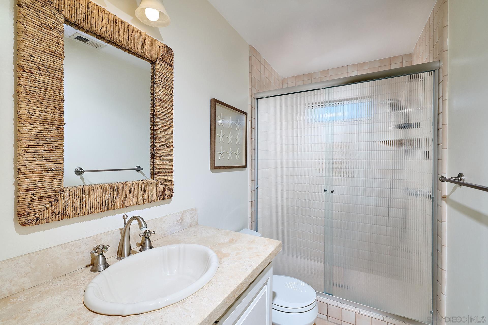 Detail Gallery Image 36 of 48 For 743  Marsolan Ave, Solana Beach,  CA 92075 - 5 Beds | 3 Baths