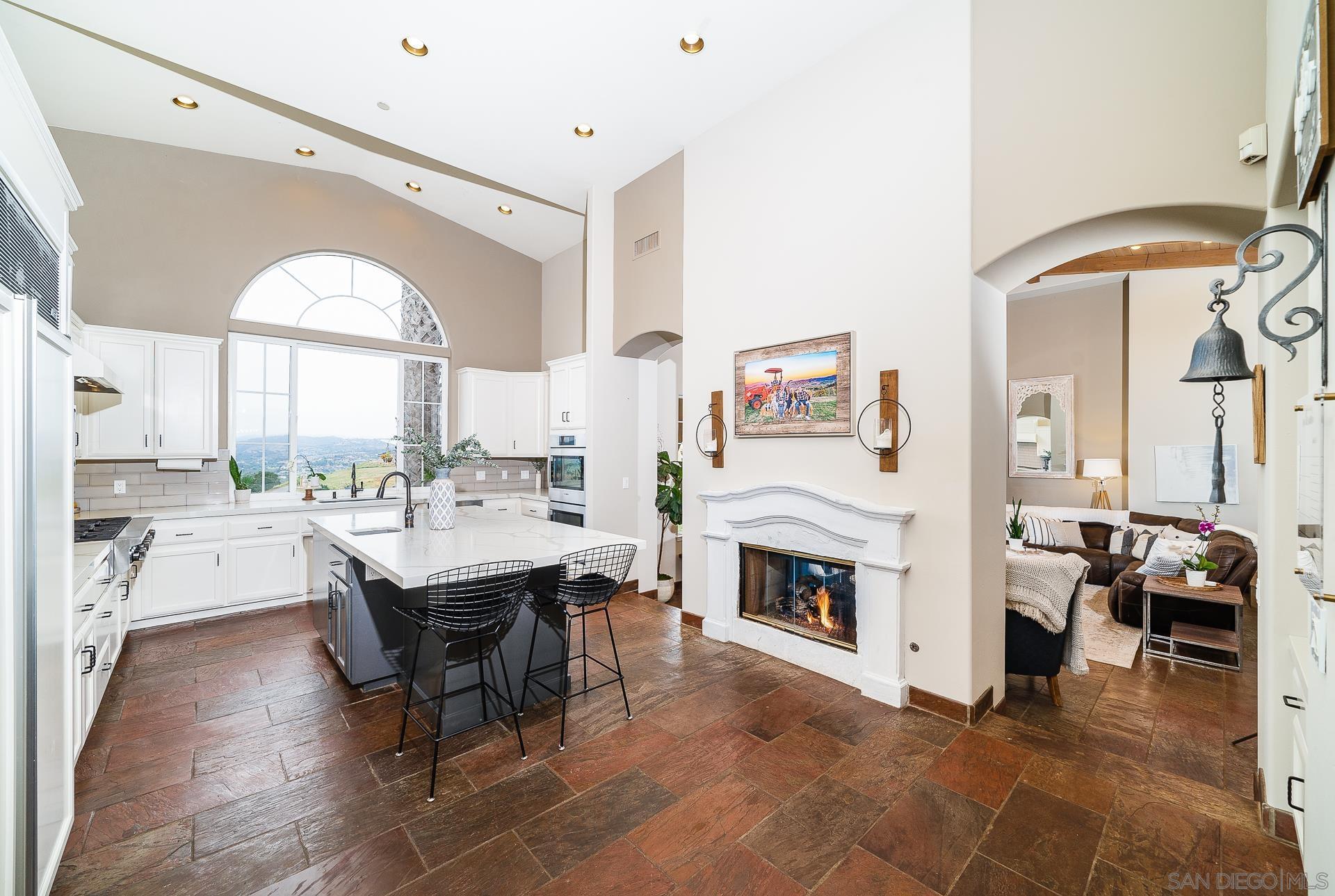 Detail Gallery Image 13 of 68 For 5320  Olive Hill Trl, Bonsall,  CA 92003 - 7 Beds | 6/1 Baths