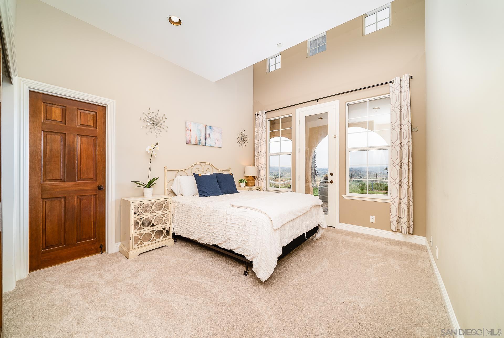 Detail Gallery Image 24 of 68 For 5320  Olive Hill Trl, Bonsall,  CA 92003 - 7 Beds | 6/1 Baths
