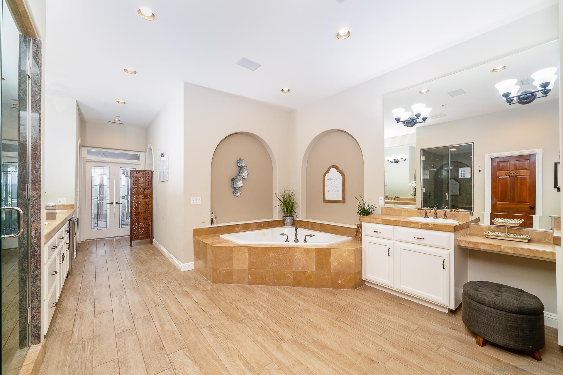 Detail Gallery Image 31 of 68 For 5320  Olive Hill Trl, Bonsall,  CA 92003 - 7 Beds | 6/1 Baths