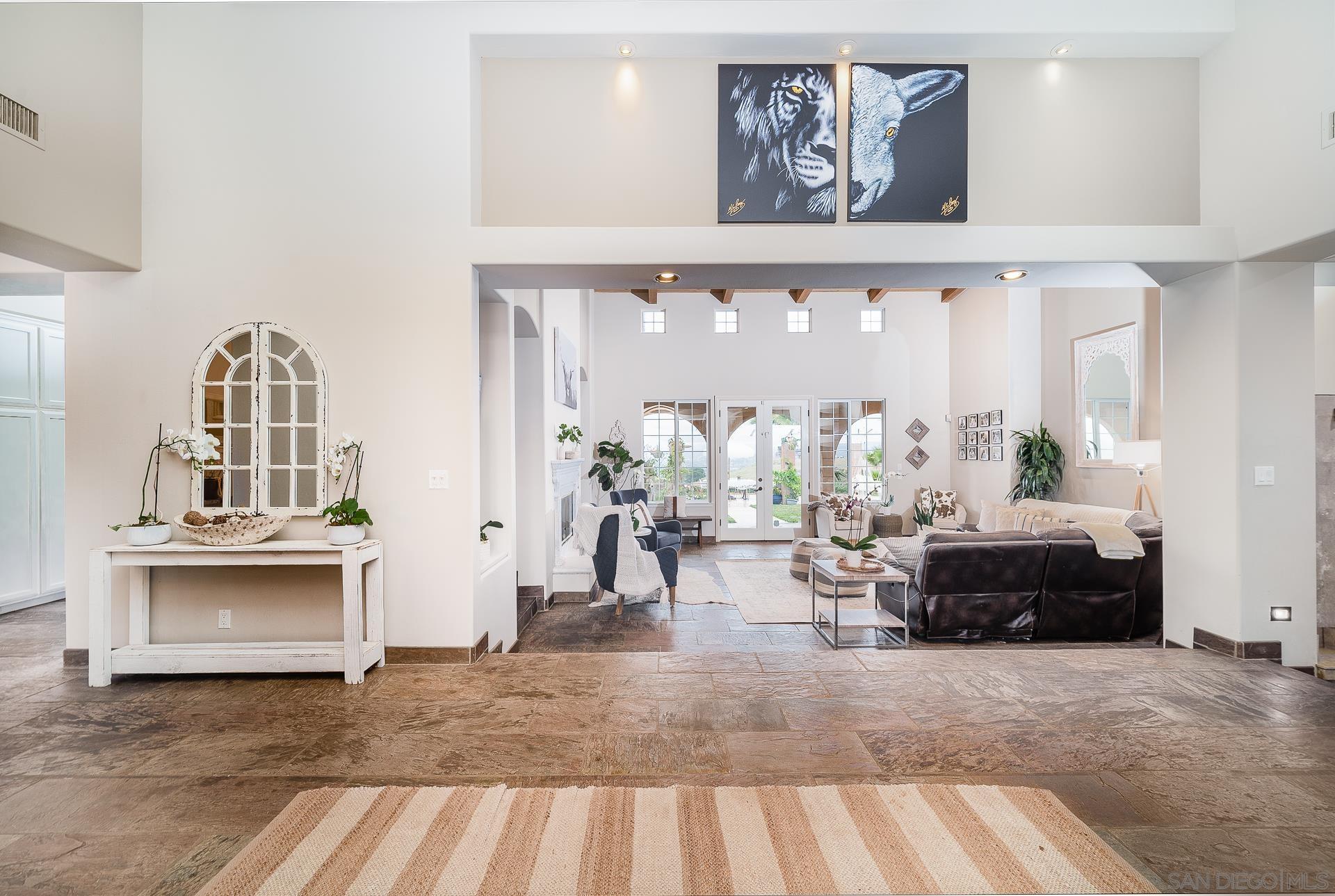 Detail Gallery Image 9 of 68 For 5320  Olive Hill Trl, Bonsall,  CA 92003 - 7 Beds | 6/1 Baths