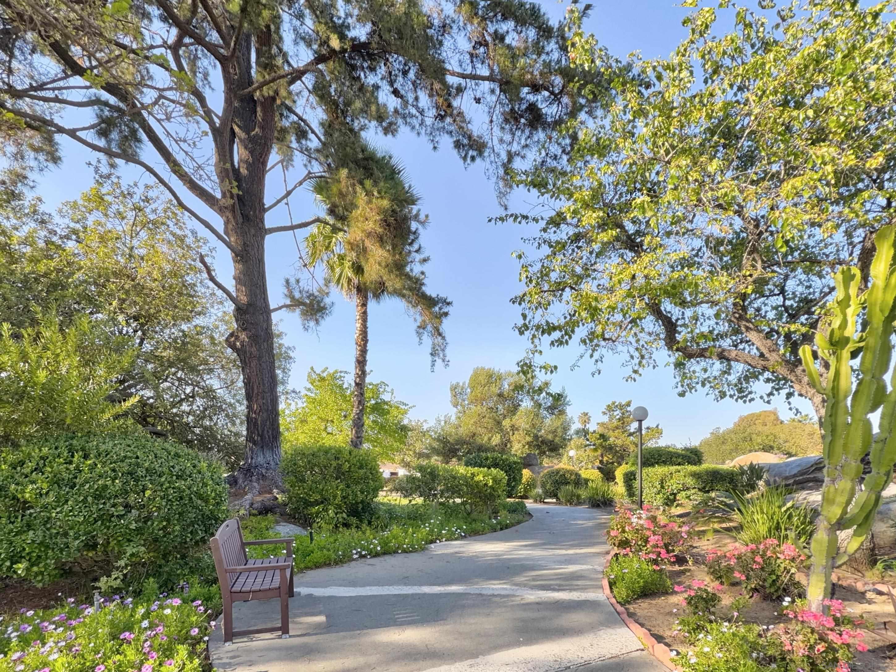 Detail Gallery Image 34 of 39 For 16566  Caminito Vecinos  #25,  San Diego,  CA 92128 - 2 Beds | 2 Baths