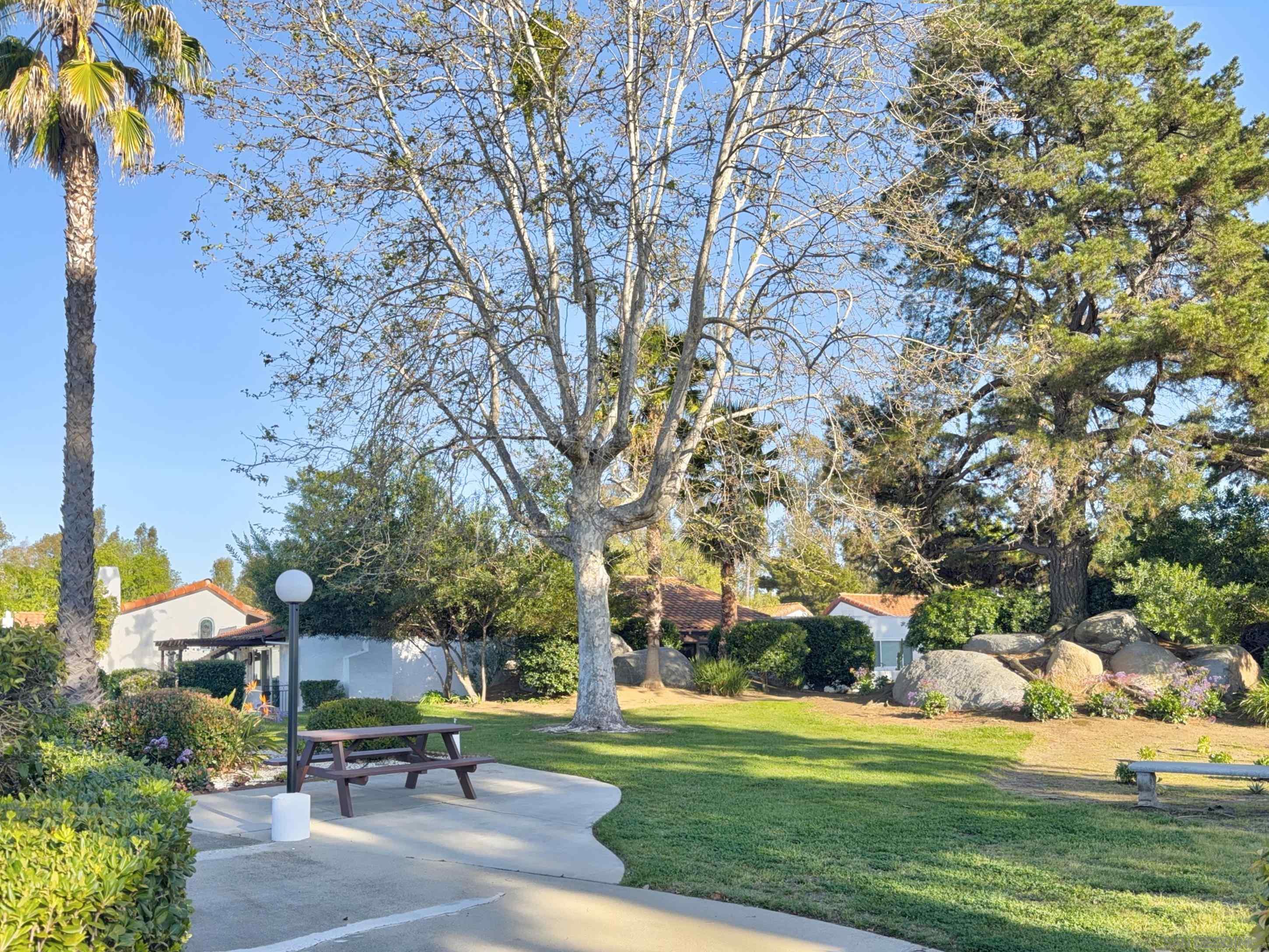 Detail Gallery Image 35 of 39 For 16566  Caminito Vecinos  #25,  San Diego,  CA 92128 - 2 Beds | 2 Baths