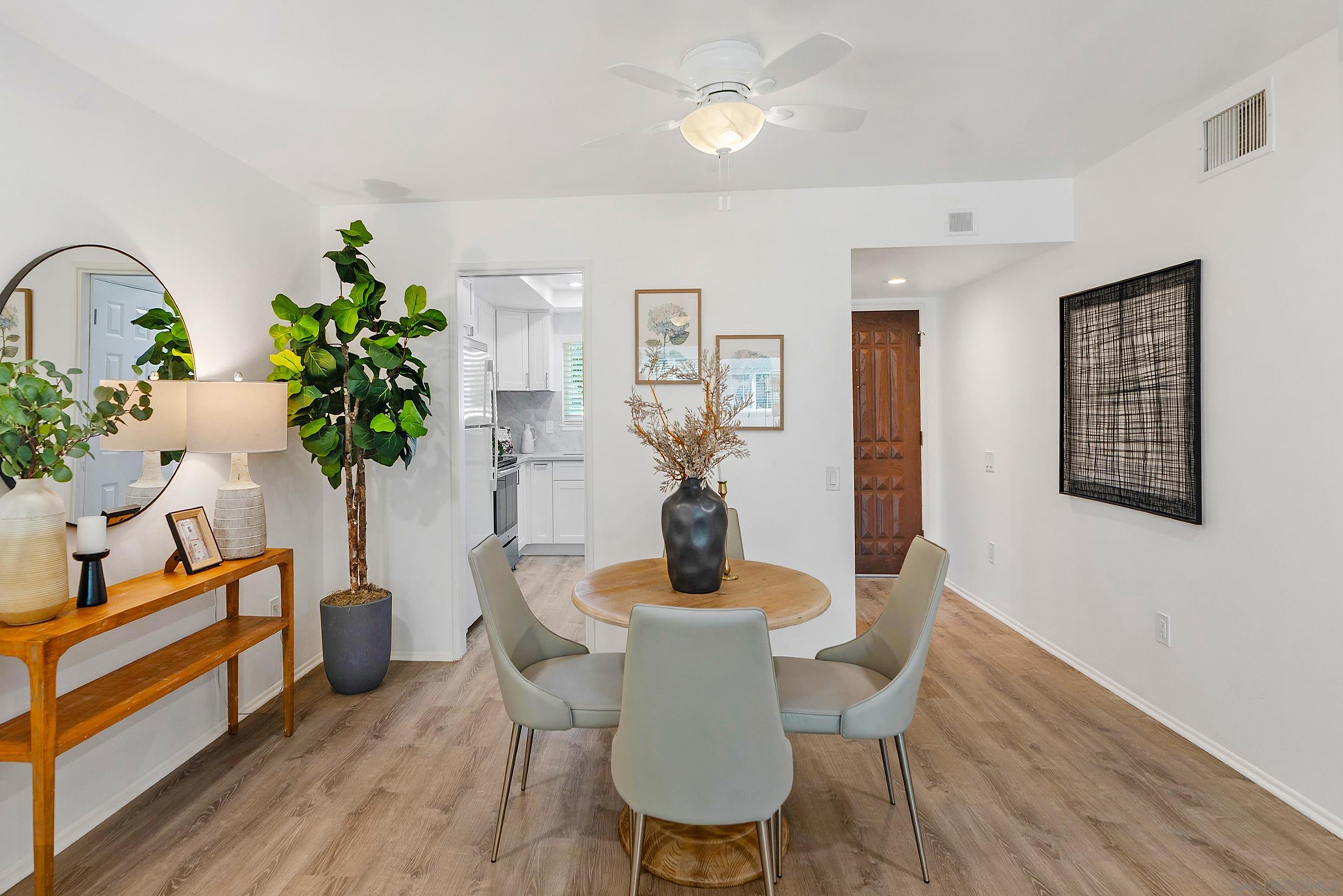 Detail Gallery Image 9 of 39 For 16566  Caminito Vecinos  #25,  San Diego,  CA 92128 - 2 Beds | 2 Baths