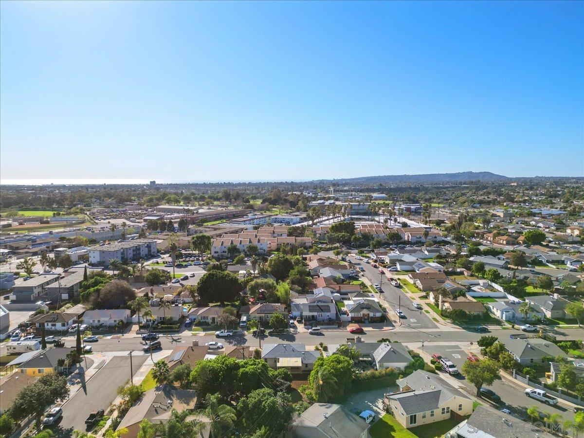 Detail Gallery Image 6 of 45 For 3215  Atlas Street, San Diego,  CA 92111 - 2 Beds | 1 Baths
