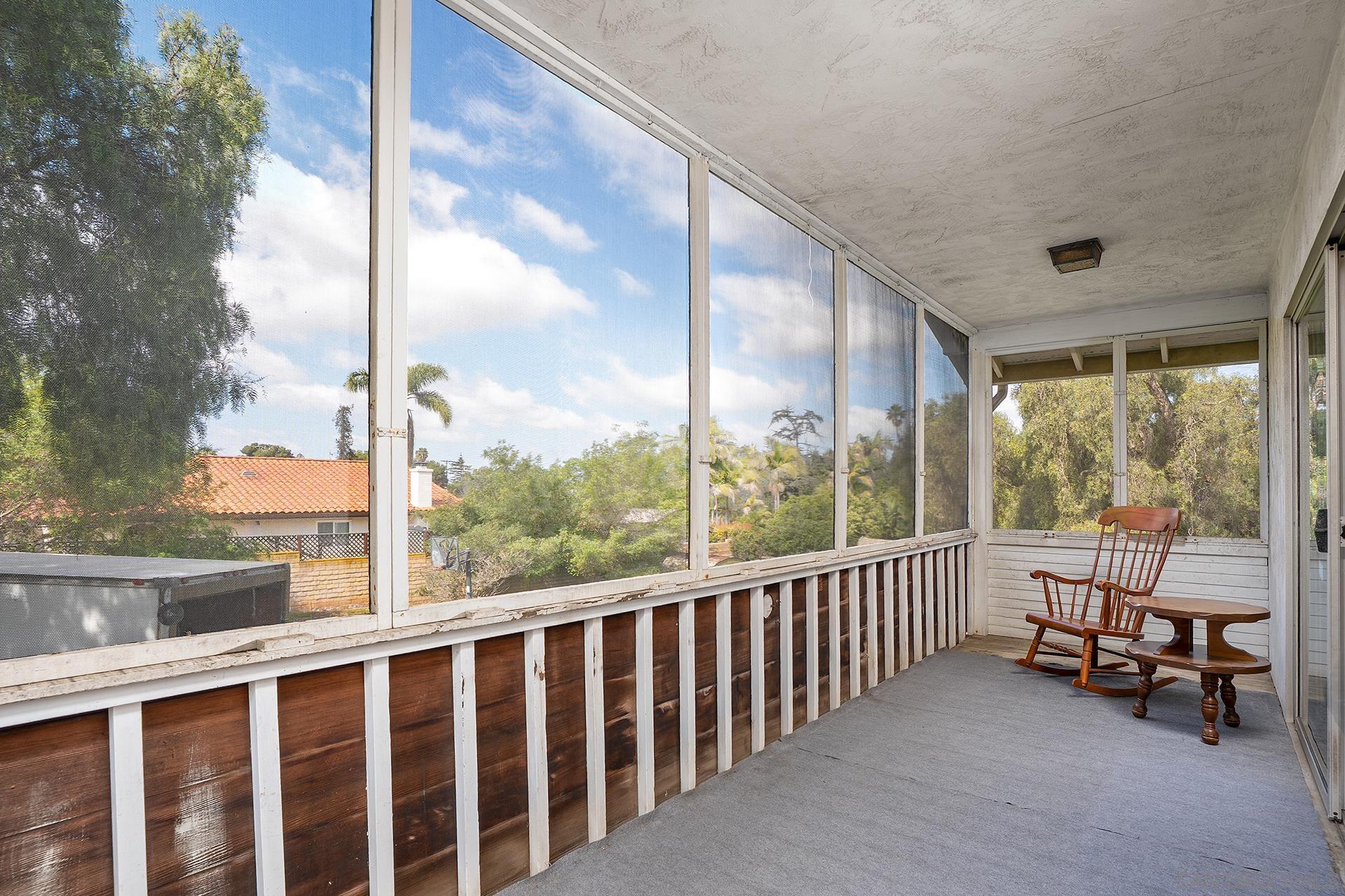 Detail Gallery Image 11 of 29 For 3448  Willow St, Bonita,  CA 91902 - 5 Beds | 3 Baths