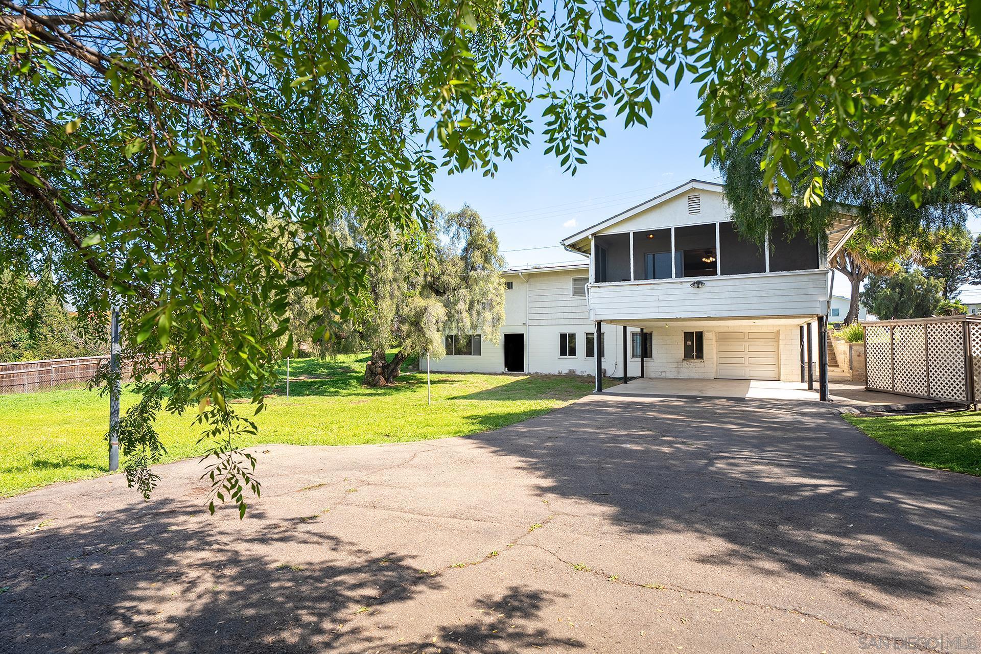 Detail Gallery Image 3 of 29 For 3448  Willow St, Bonita,  CA 91902 - 5 Beds | 3 Baths