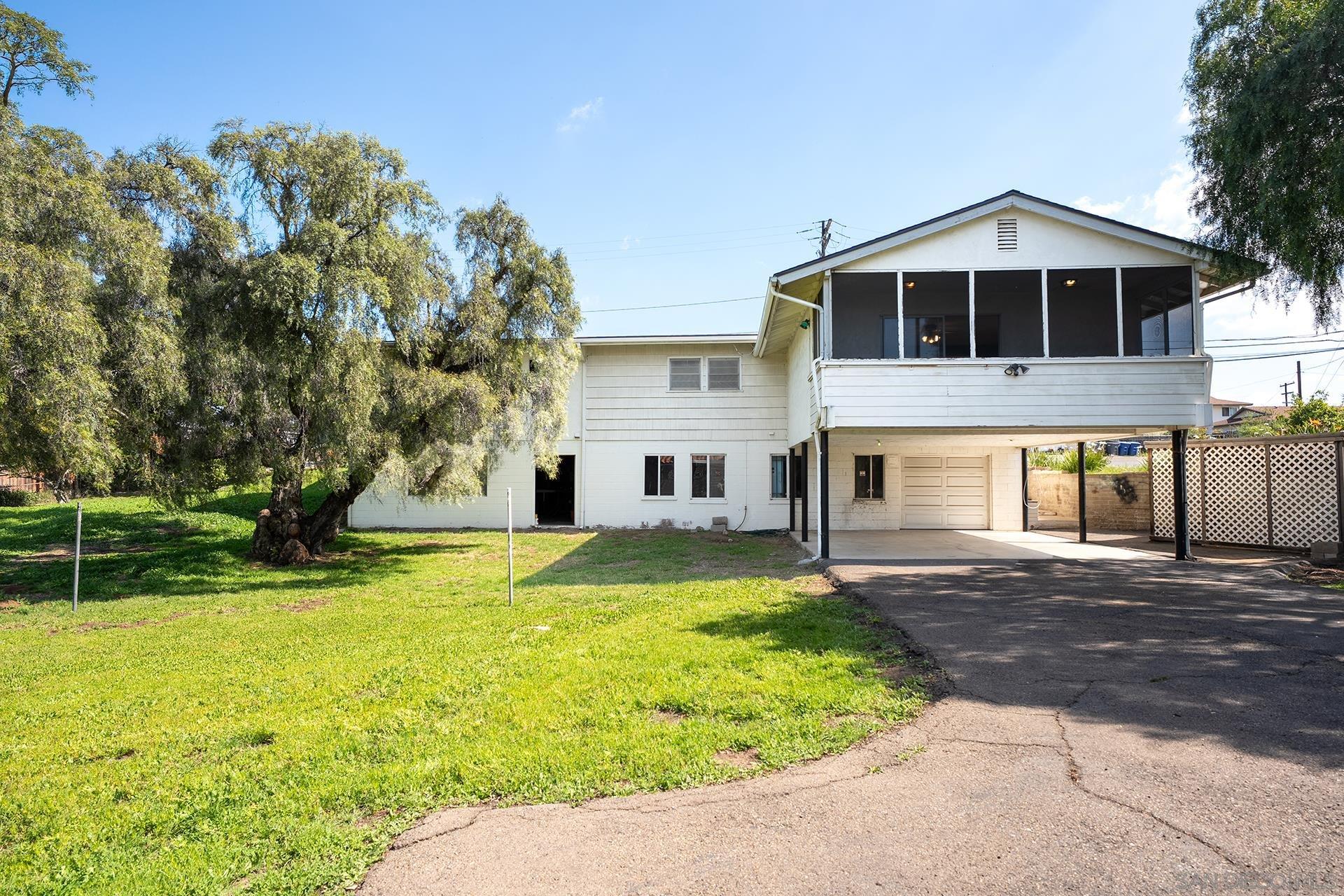 Detail Gallery Image 4 of 29 For 3448  Willow St, Bonita,  CA 91902 - 5 Beds | 3 Baths