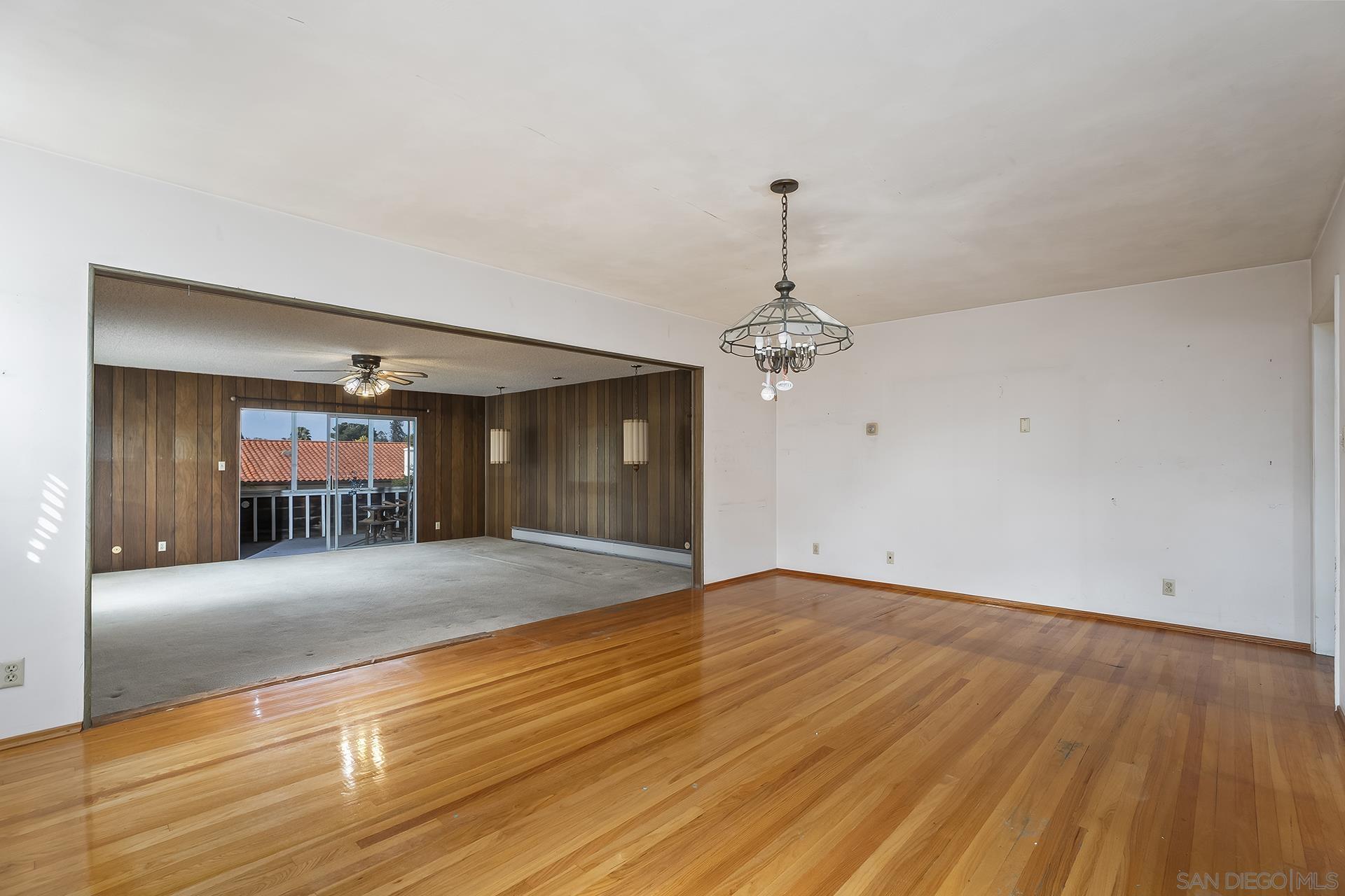 Detail Gallery Image 7 of 29 For 3448  Willow St, Bonita,  CA 91902 - 5 Beds | 3 Baths