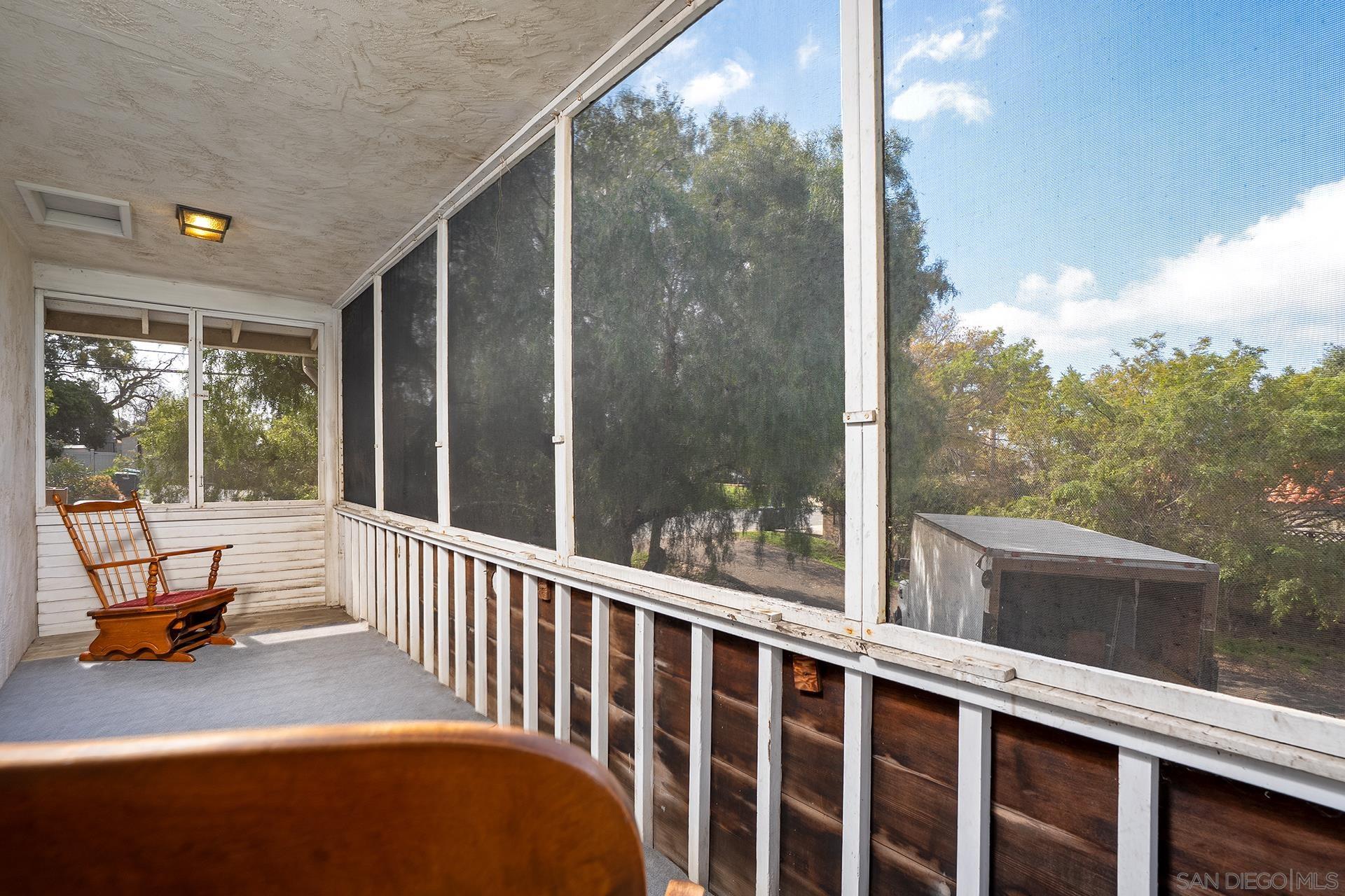 Detail Gallery Image 10 of 29 For 3448  Willow St, Bonita,  CA 91902 - 5 Beds | 3 Baths