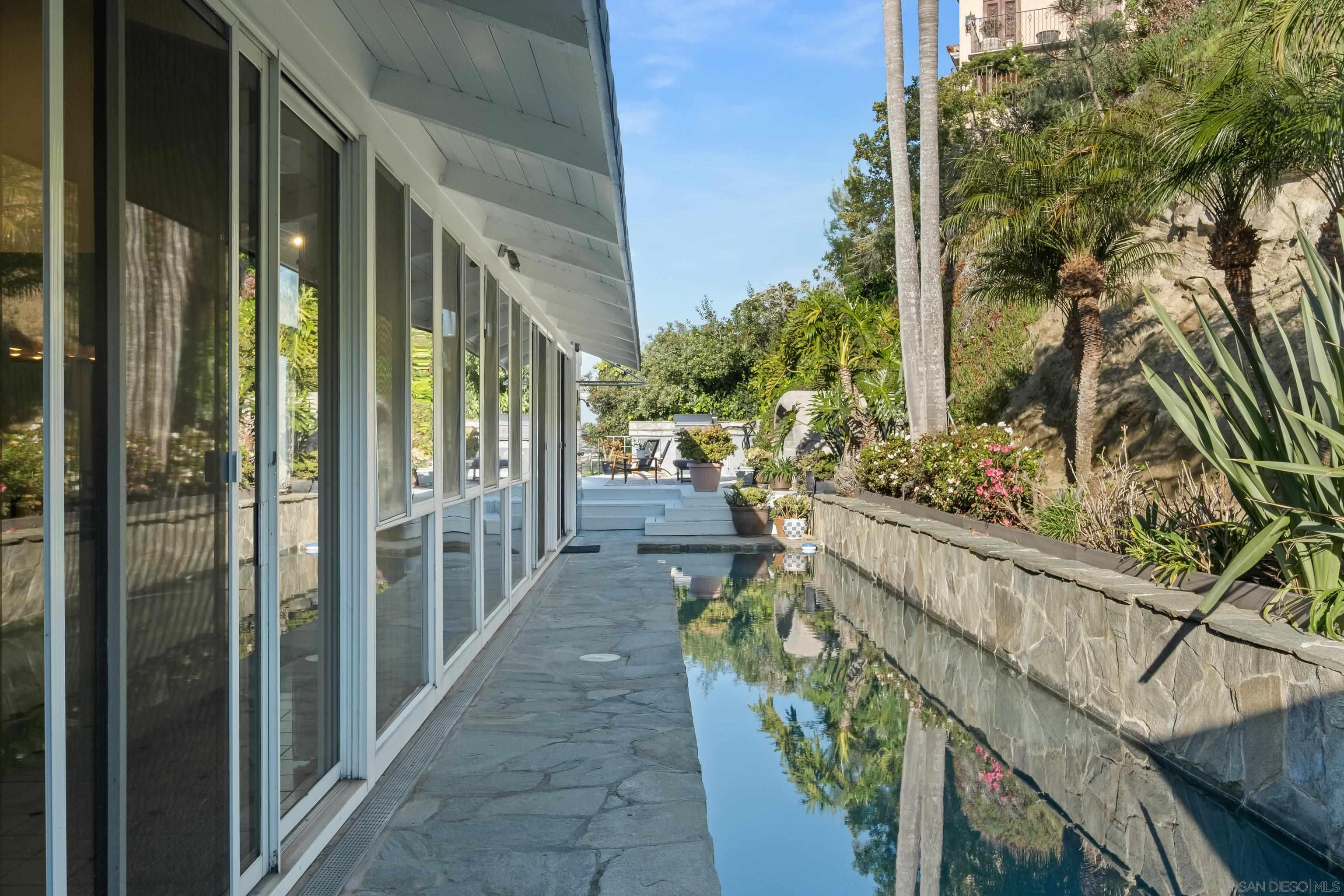 Detail Gallery Image 23 of 71 For 1705  Valdes Dr, La Jolla,  CA 92037 - 4 Beds | 4/1 Baths