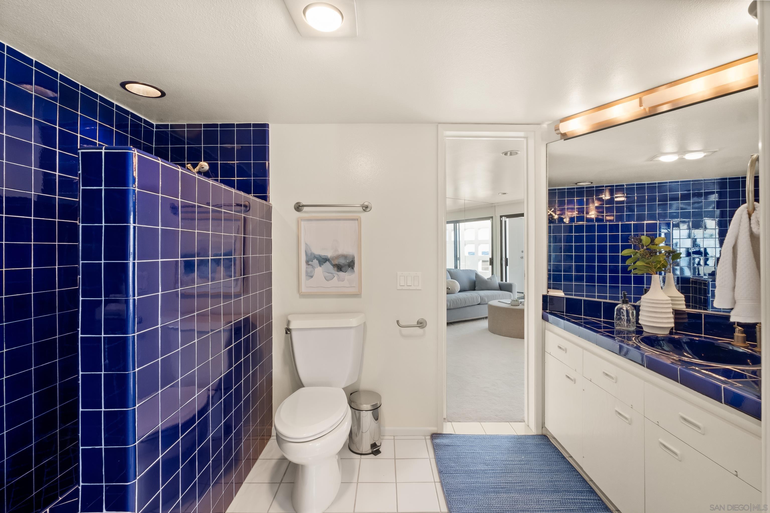 Detail Gallery Image 56 of 71 For 1705  Valdes Dr, La Jolla,  CA 92037 - 4 Beds | 4/1 Baths