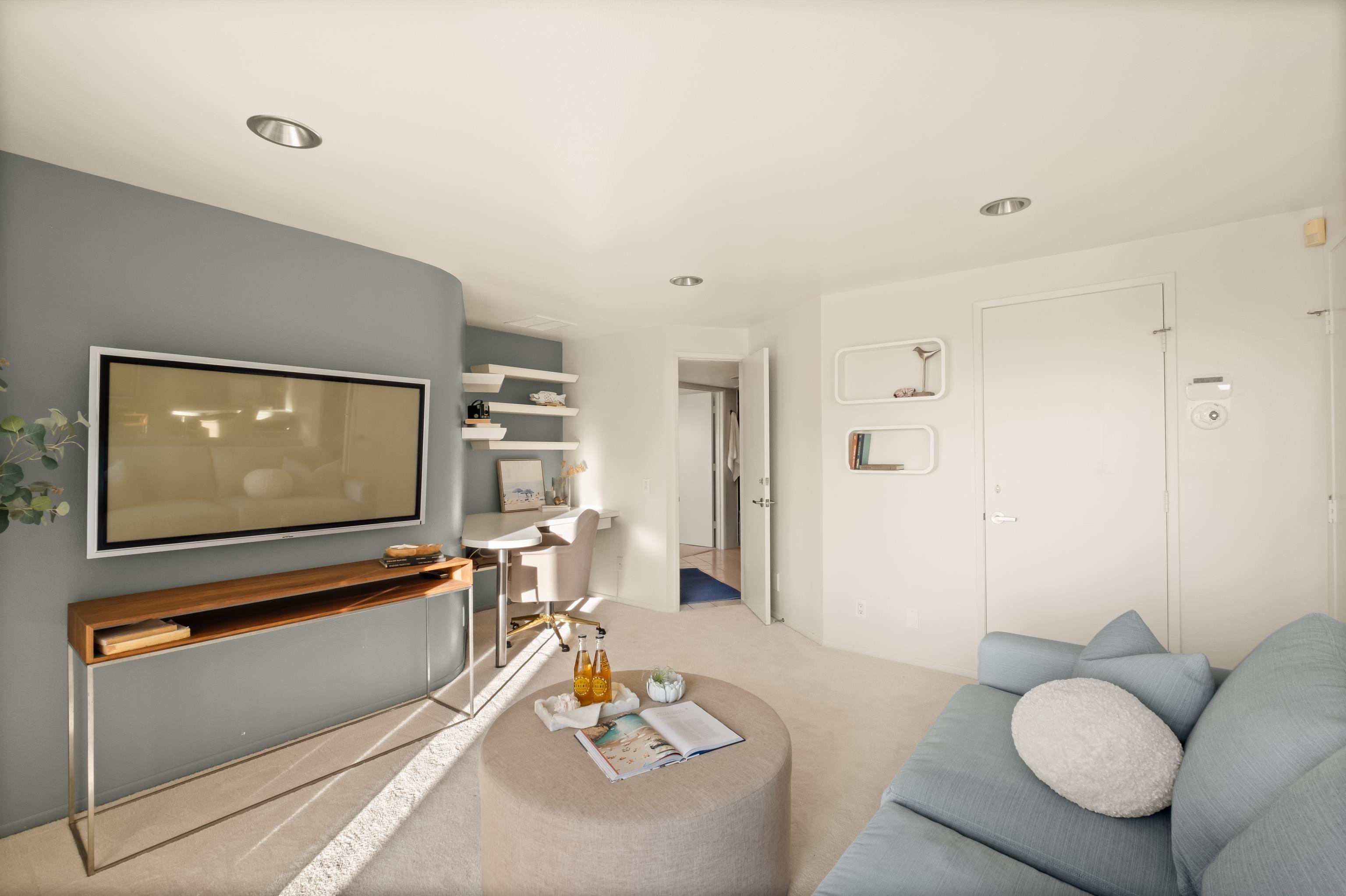 Detail Gallery Image 57 of 71 For 1705  Valdes Dr, La Jolla,  CA 92037 - 4 Beds | 4/1 Baths