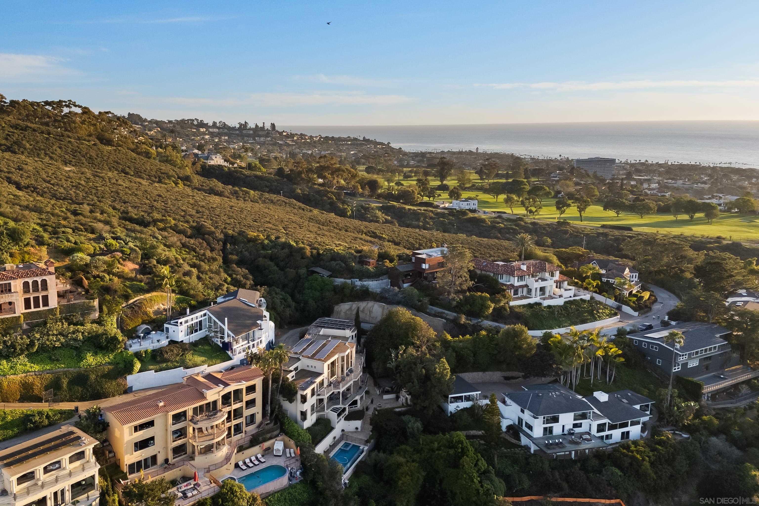 Detail Gallery Image 66 of 71 For 1705  Valdes Dr, La Jolla,  CA 92037 - 4 Beds | 4/1 Baths