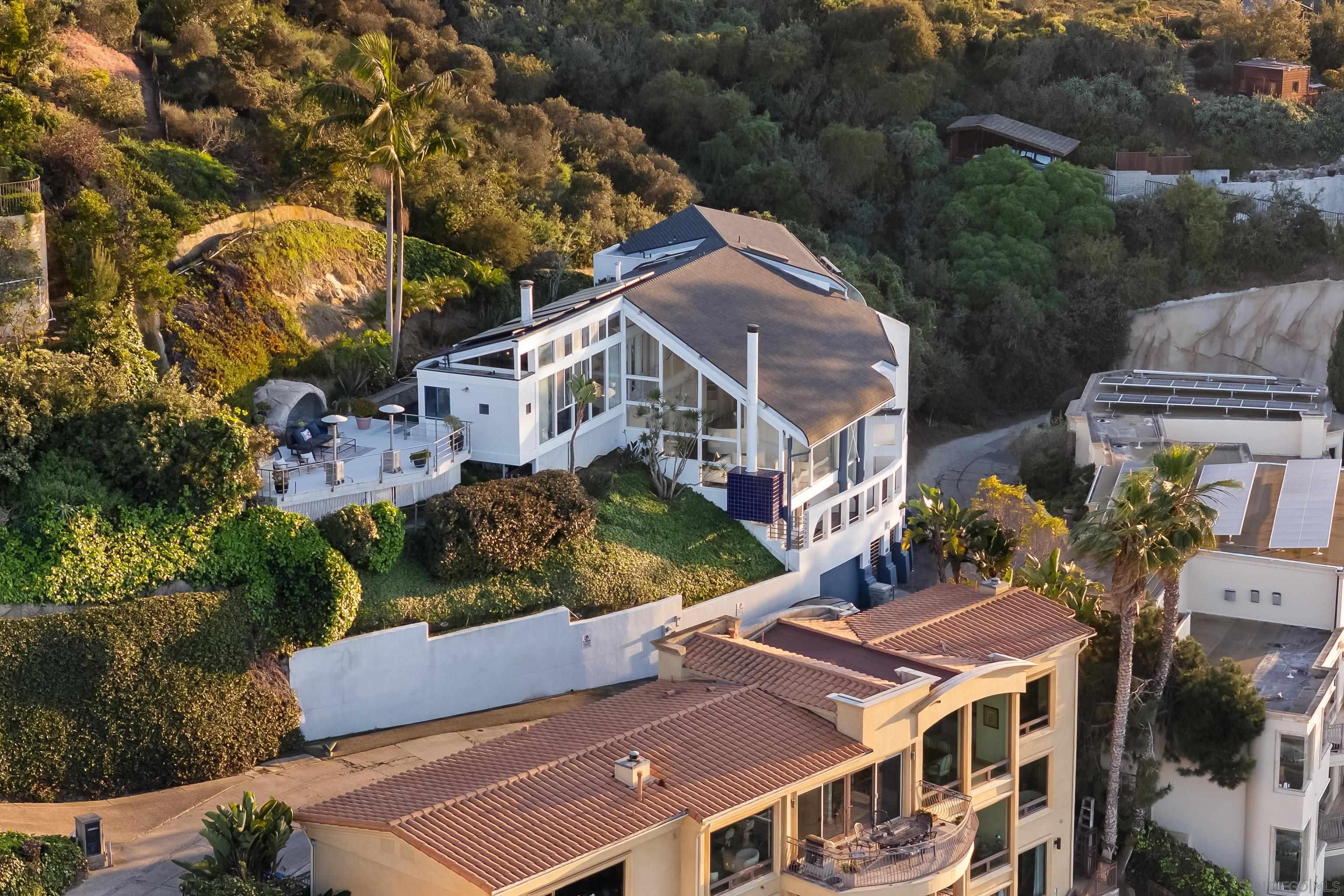 Detail Gallery Image 67 of 71 For 1705  Valdes Dr, La Jolla,  CA 92037 - 4 Beds | 4/1 Baths