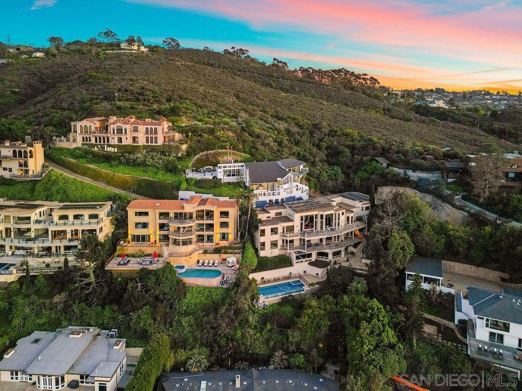 Detail Gallery Image 69 of 71 For 1705  Valdes Dr, La Jolla,  CA 92037 - 4 Beds | 4/1 Baths