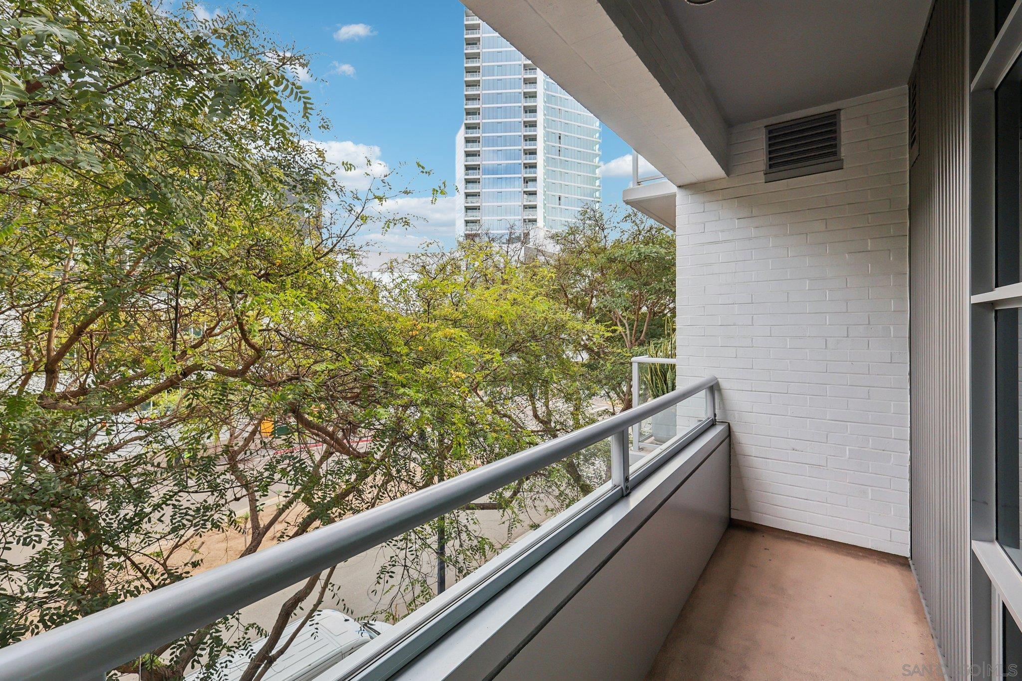 Detail Gallery Image 6 of 43 For 206  Park Blvd  #307,  San Diego,  CA 92101 - 1 Beds | 1 Baths