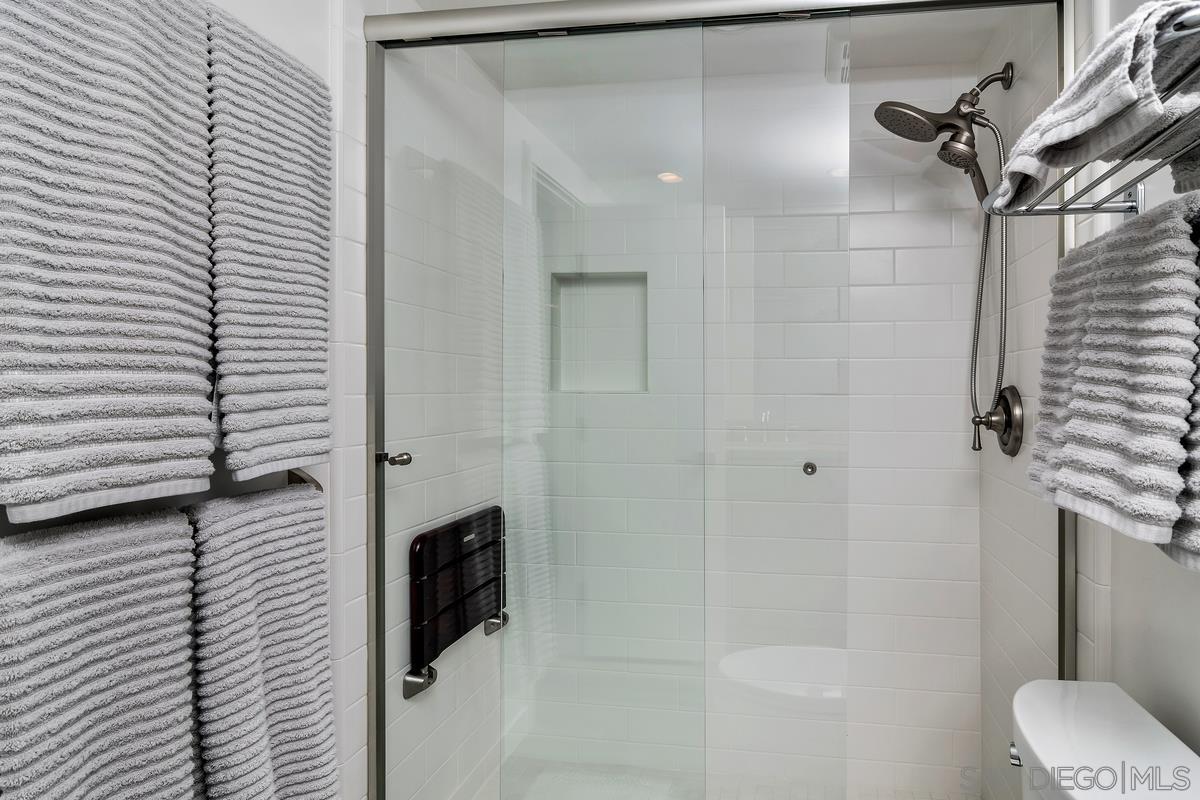 Detail Gallery Image 15 of 27 For 100  Coast  304, La Jolla,  CA 92037 - 2 Beds | 2 Baths